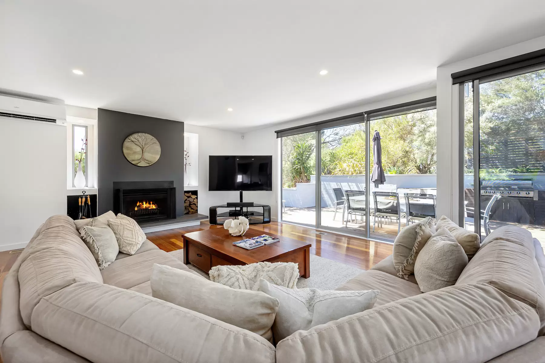 16 Parkside Street, Sorrento Sold by Melbourne Sotheby's International Realty - image 9