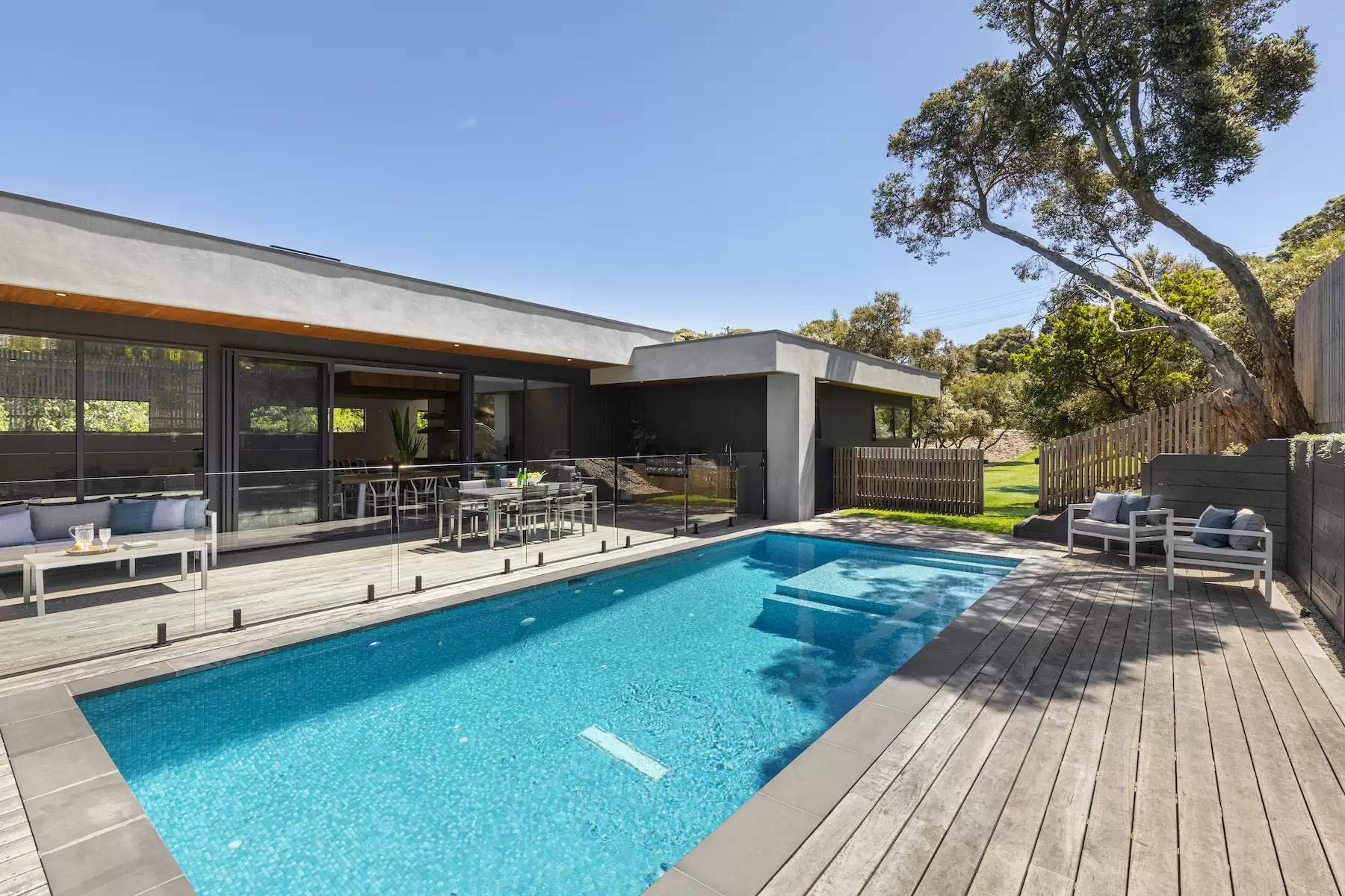 7 Kirwood Street, Blairgowrie Sold by Melbourne Sotheby's International Realty - image 3