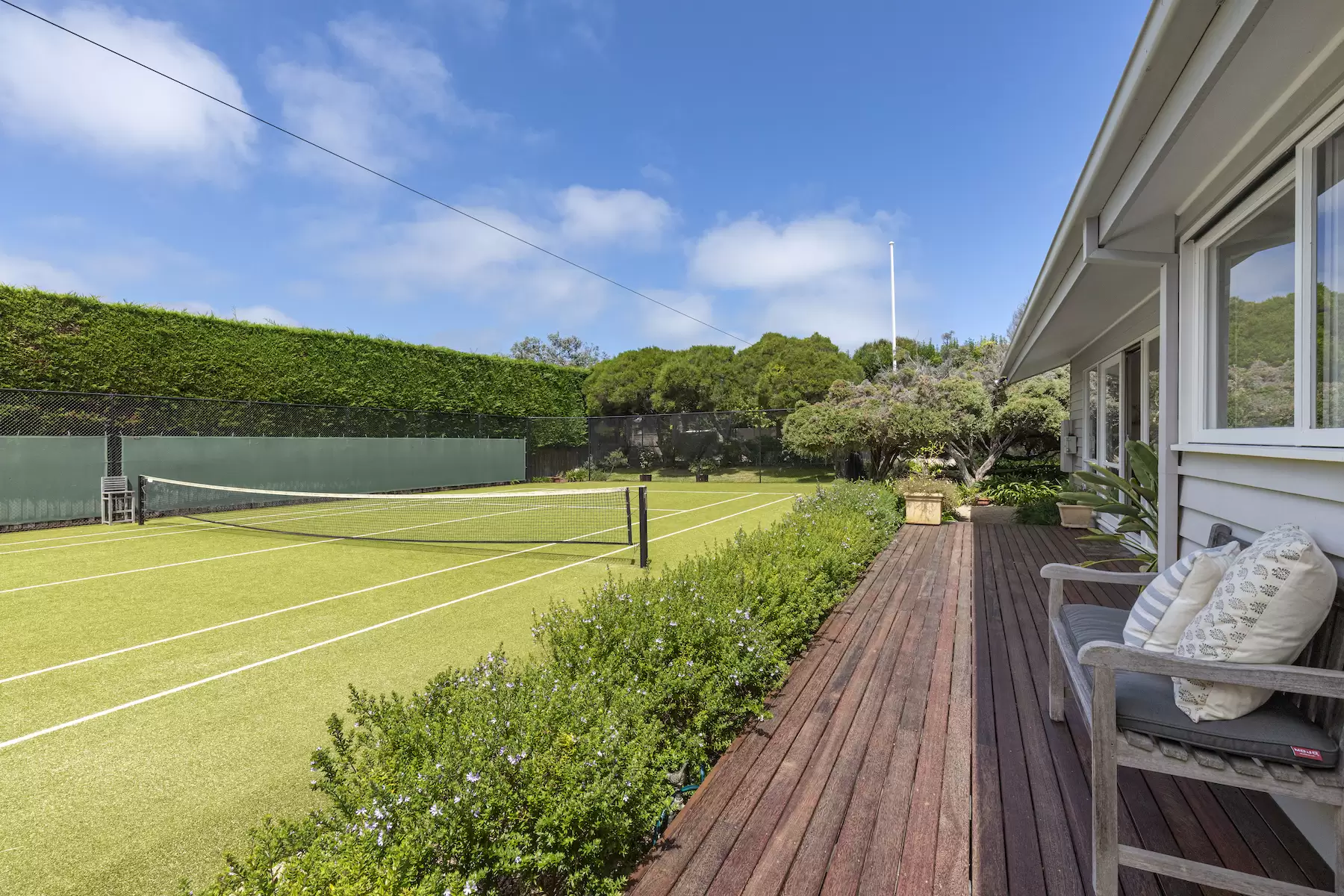 8 Farnsworth Avenue, Portsea For Sale by Melbourne Sotheby's International Realty - image 3