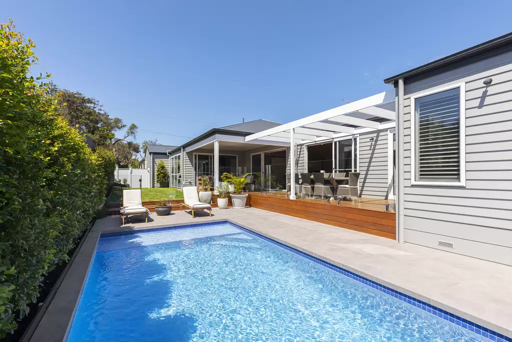 52 Hughes Road, Sorrento Sold by Melbourne Sotheby's International Realty