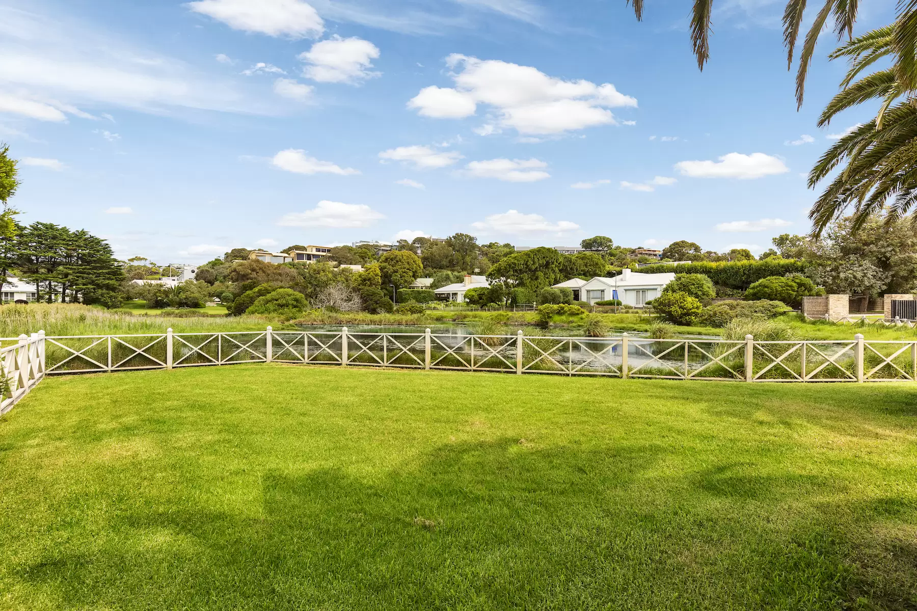 12A Farnsworth Avenue, Portsea Sold by Melbourne Sotheby's International Realty - image 3