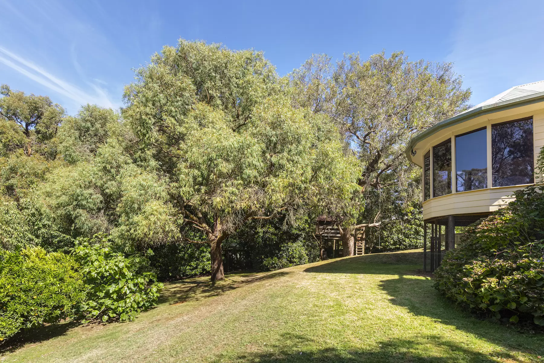 43 Beauford Road, Red Hill South Sold by Melbourne Sotheby's International Realty - image 3