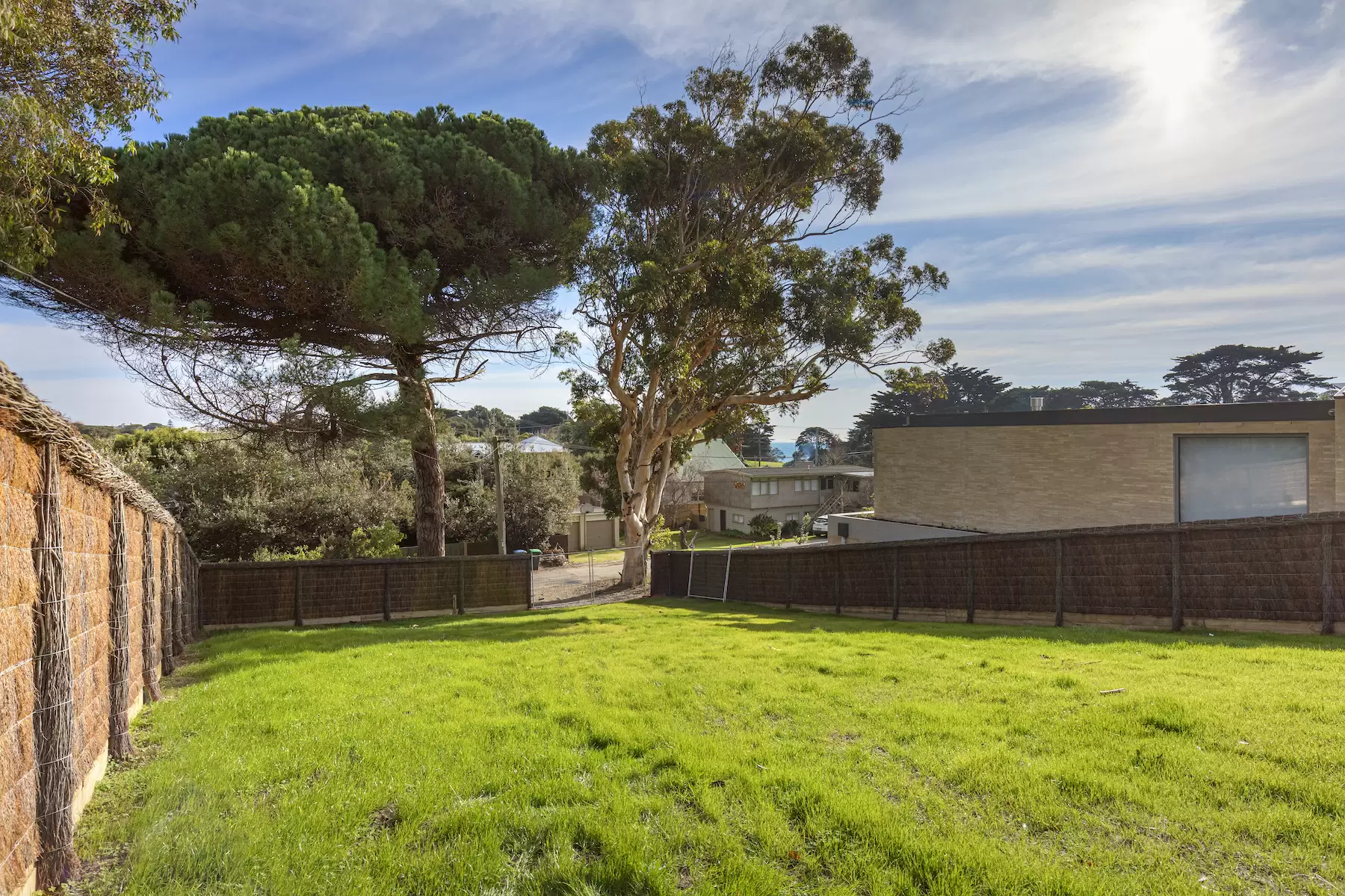 7 Holyrood Avenue, Sorrento Sold by Melbourne Sotheby's International Realty - image 3