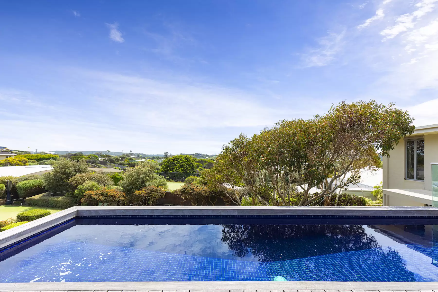 19 Paringa Road, Portsea Sold by Melbourne Sotheby's International Realty - image 3