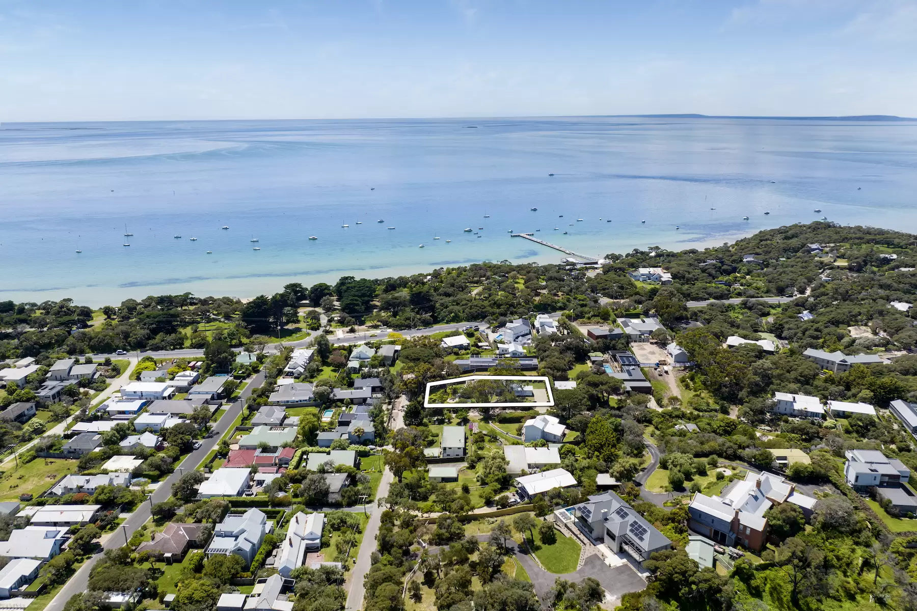 9 Holyrood Avenue, Sorrento Sold by Melbourne Sotheby's International Realty - image 3