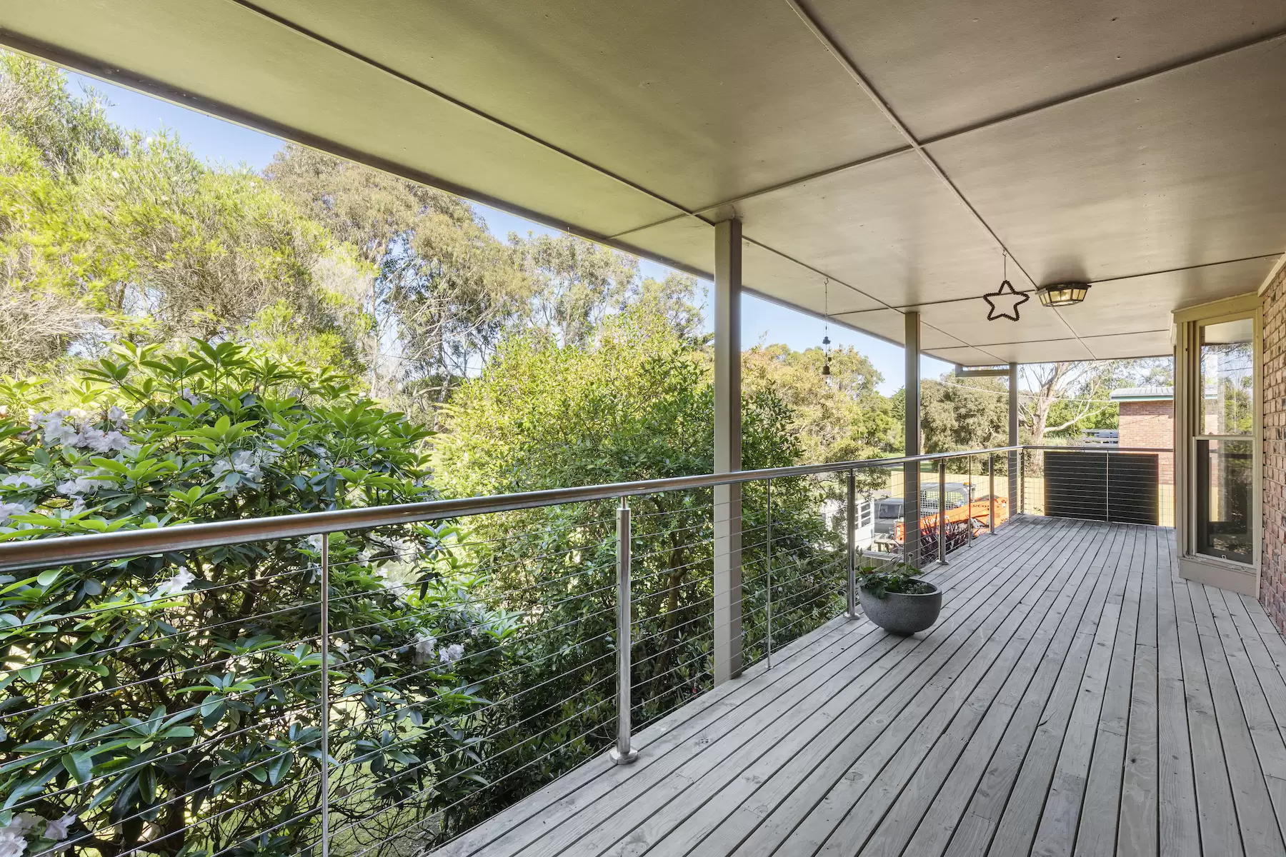 11 Murray Drive, Point Leo Sold by Melbourne Sotheby's International Realty - image 8