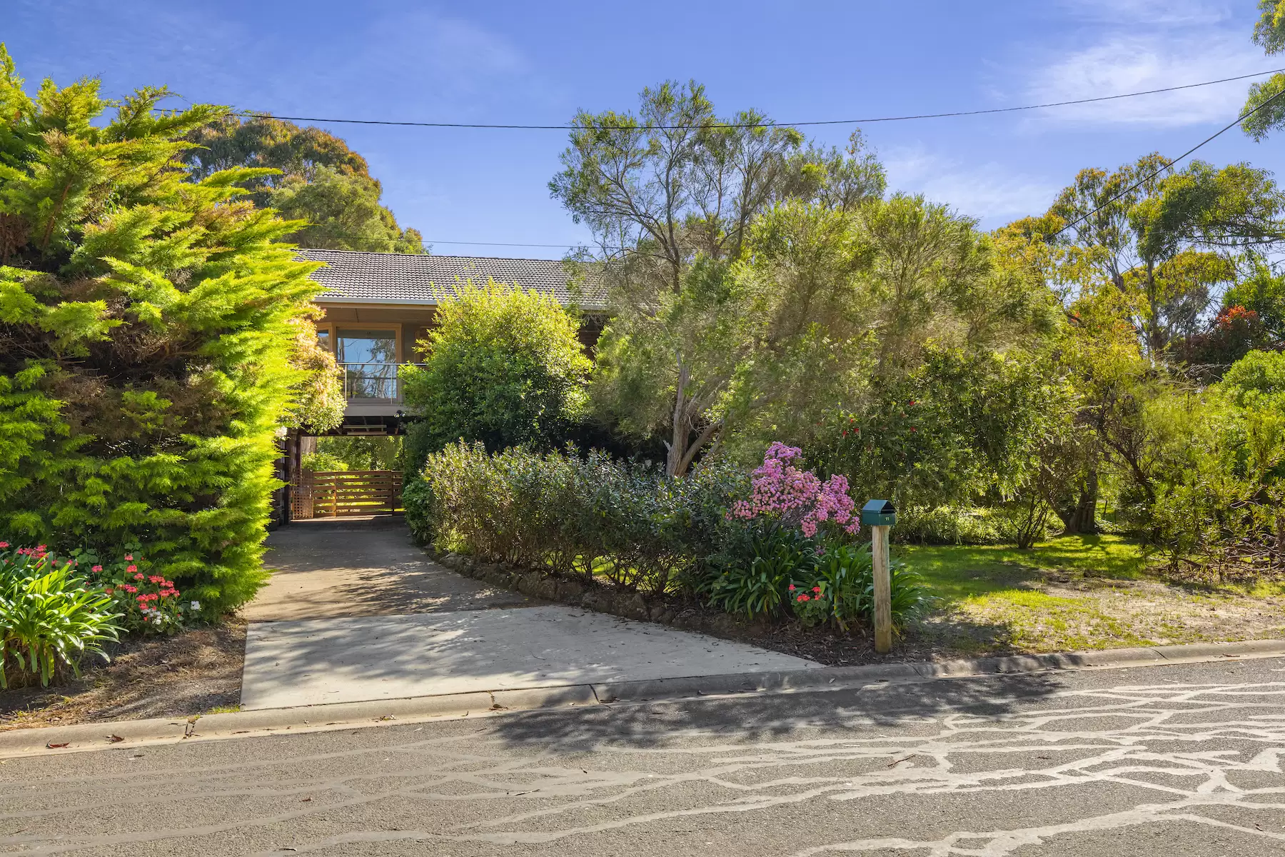 11 Murray Drive, Point Leo Sold by Melbourne Sotheby's International Realty - image 15