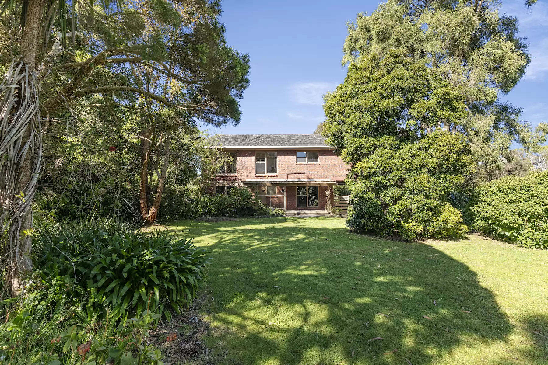 11 Murray Drive, Point Leo Sold by Melbourne Sotheby's International Realty - image 3