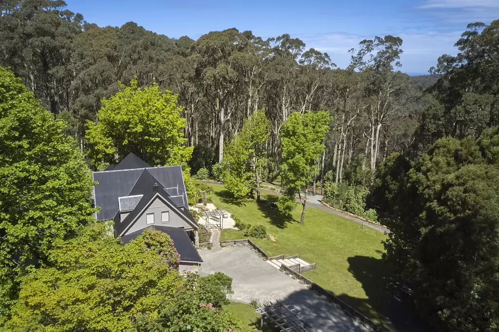 948 Mount Macedon Road, Mount Macedon Sold by Melbourne Sotheby's International Realty