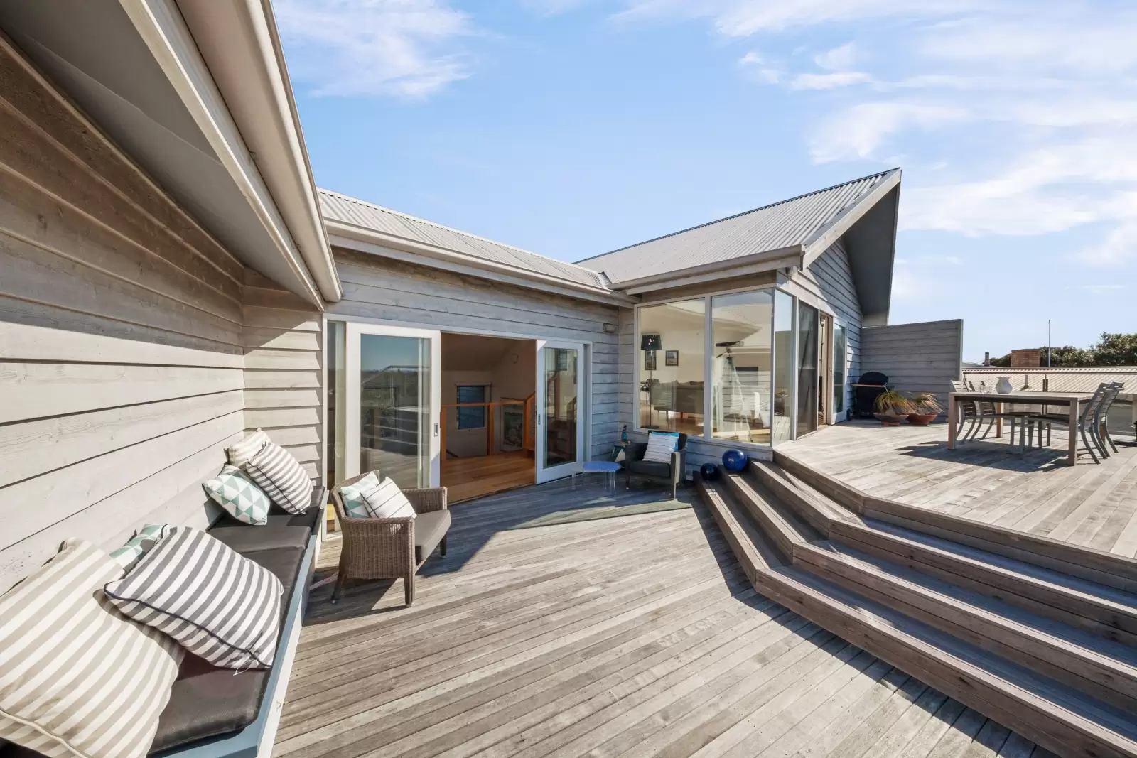 38 Latham Drive, Portsea Sold by Melbourne Sotheby's International Realty - image 3