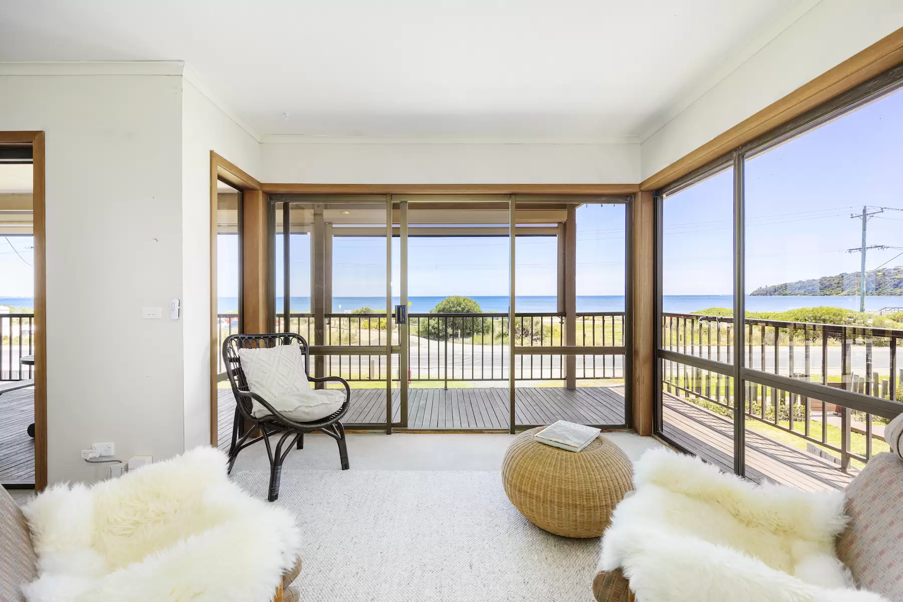 165 Marine Drive, Safety Beach Sold by Melbourne Sotheby's International Realty - image 5