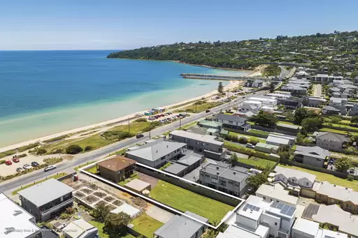 165 Marine Drive, Safety Beach Sold by Melbourne Sotheby's International Realty