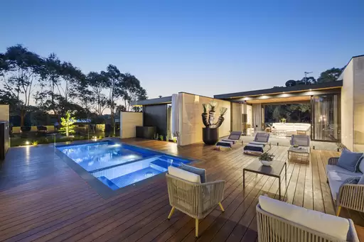 2A Reginald Way, Mount Martha Sold by Melbourne Sotheby's International Realty