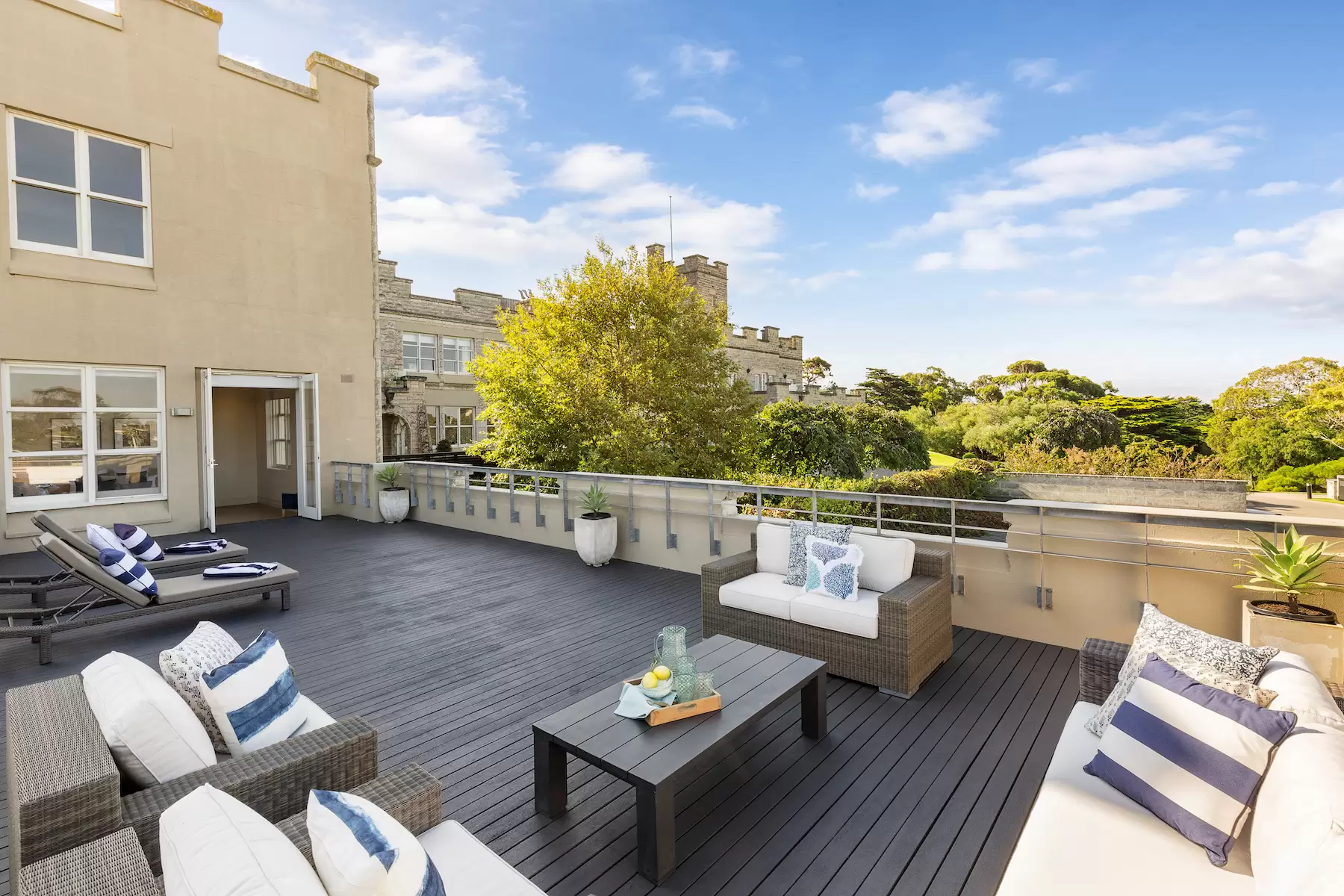 14 Armytage Drive, Portsea Sold by Melbourne Sotheby's International Realty - image 1