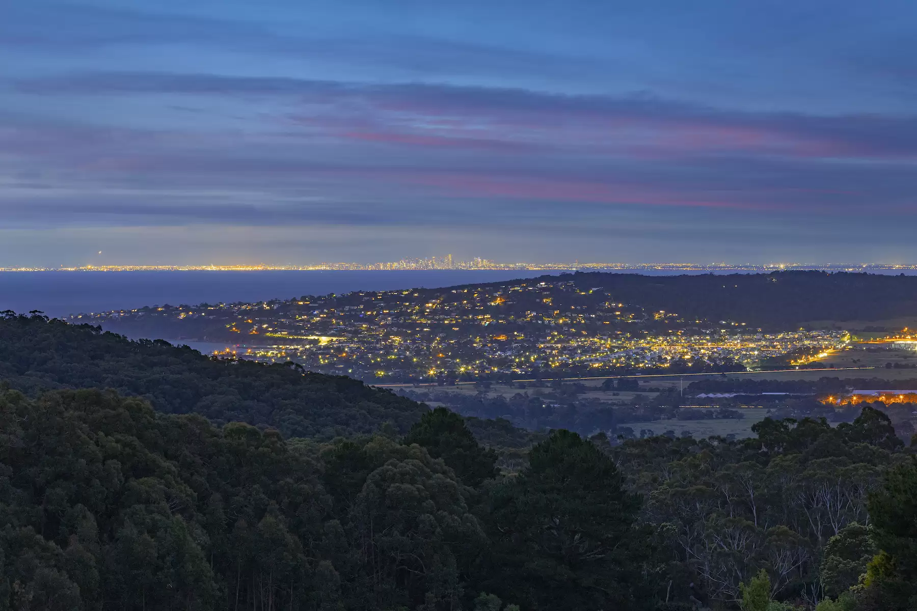 98 Sheehans Road, Red Hill For Sale by Melbourne Sotheby's International Realty - image 19