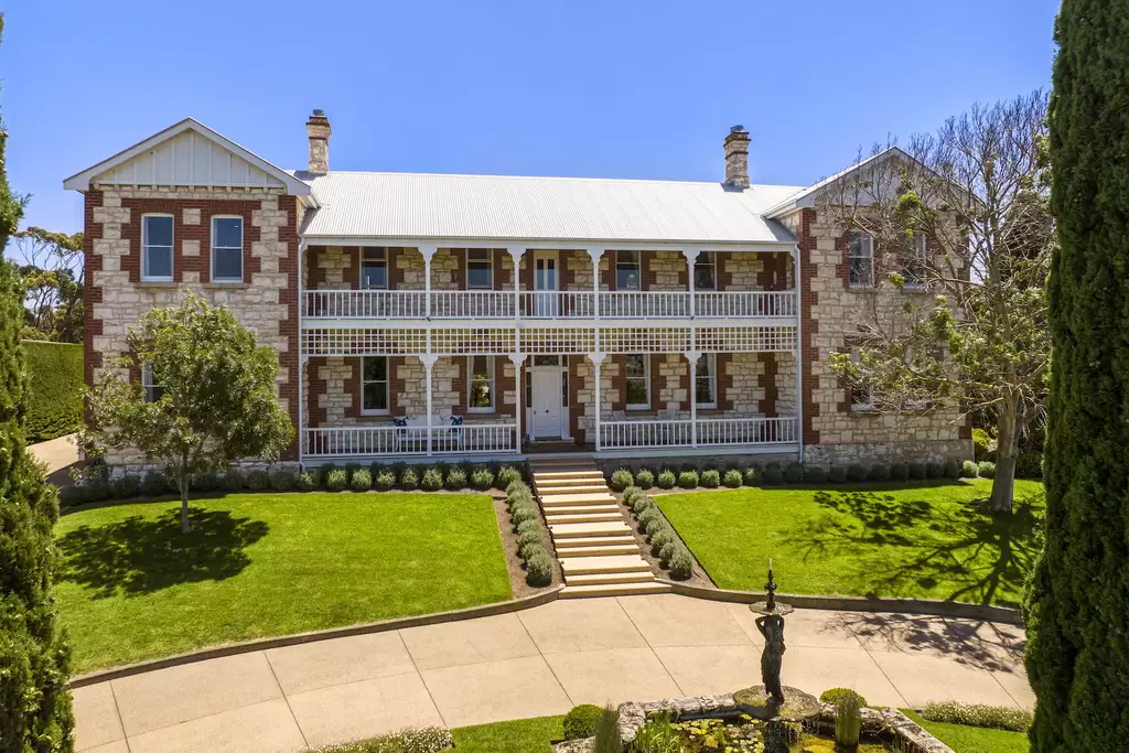 8 - 10 Back Beach Road, Portsea Sold by Melbourne Sotheby's International Realty