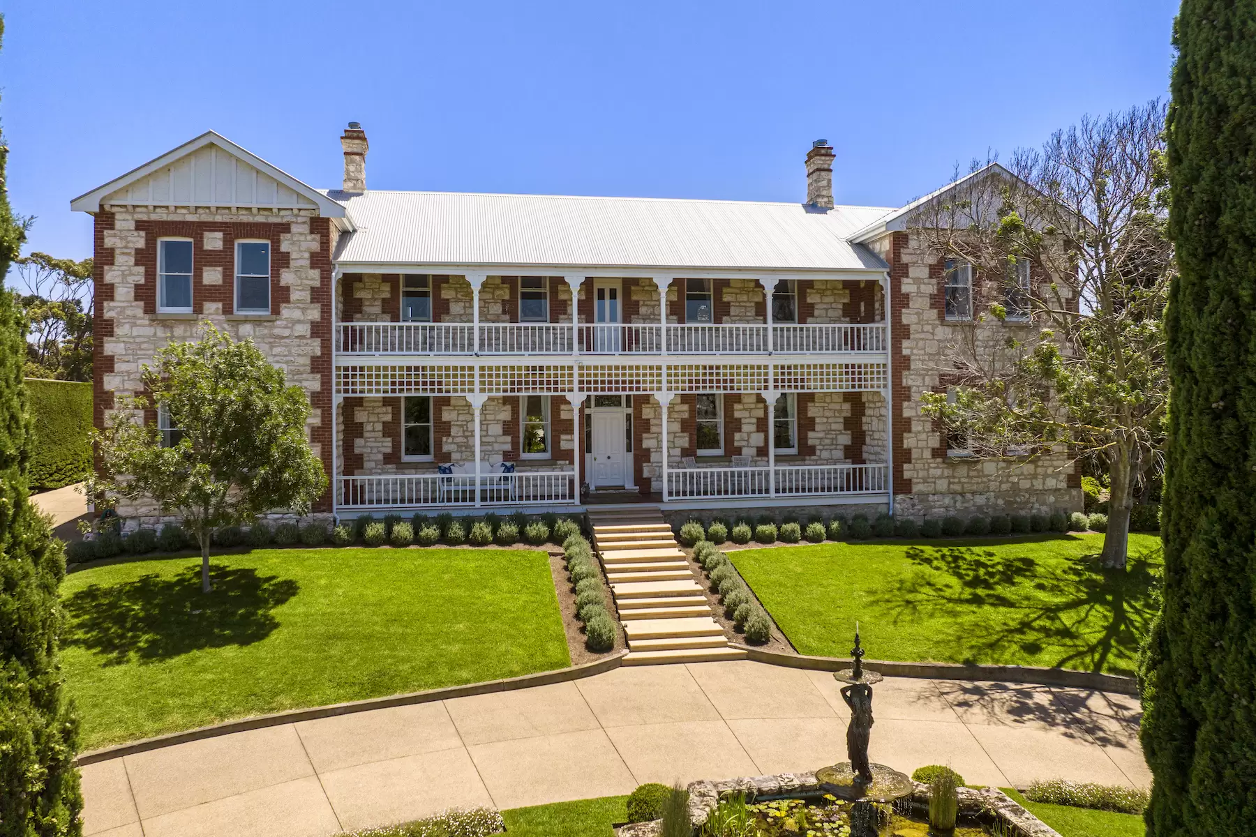 8 - 10 Back Beach Road, Portsea Sold by Melbourne Sotheby's International Realty - image 1