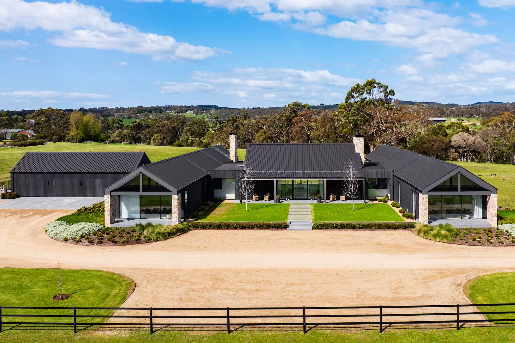 90 Wallaces Road, Dromana For Sale by Melbourne Sotheby's International Realty - image 1