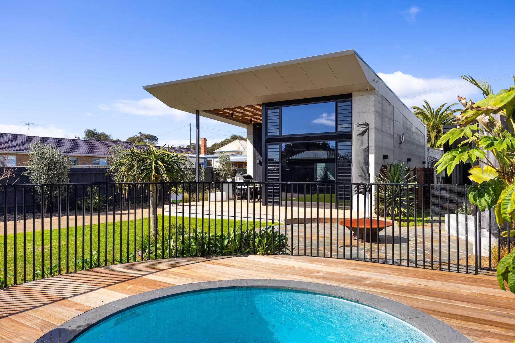 62 St Pauls Road, Sorrento For Sale by Melbourne Sotheby's International Realty - image 2