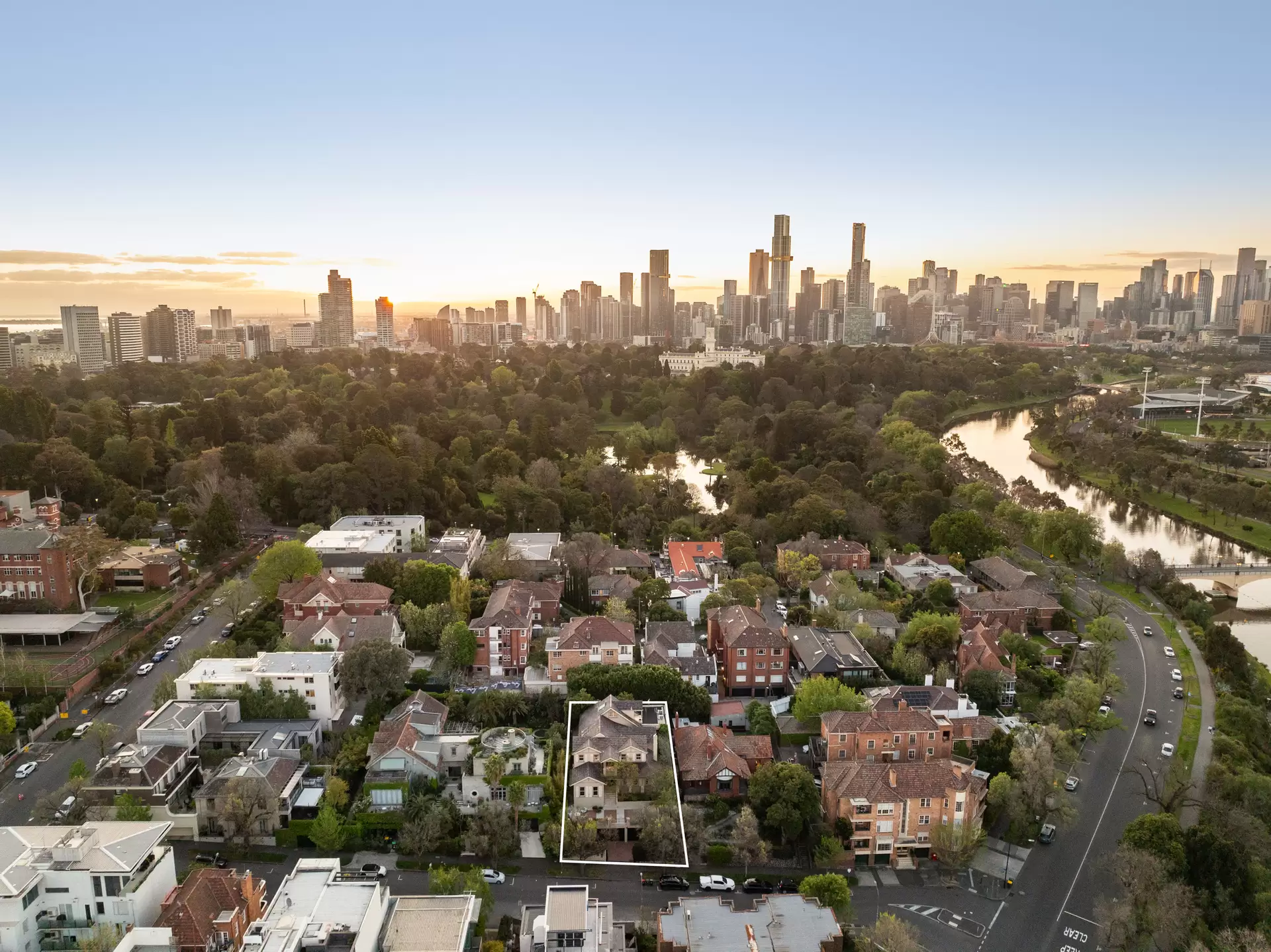 325 Walsh Street, South Yarra For Sale by Melbourne Sotheby's International Realty - image 1