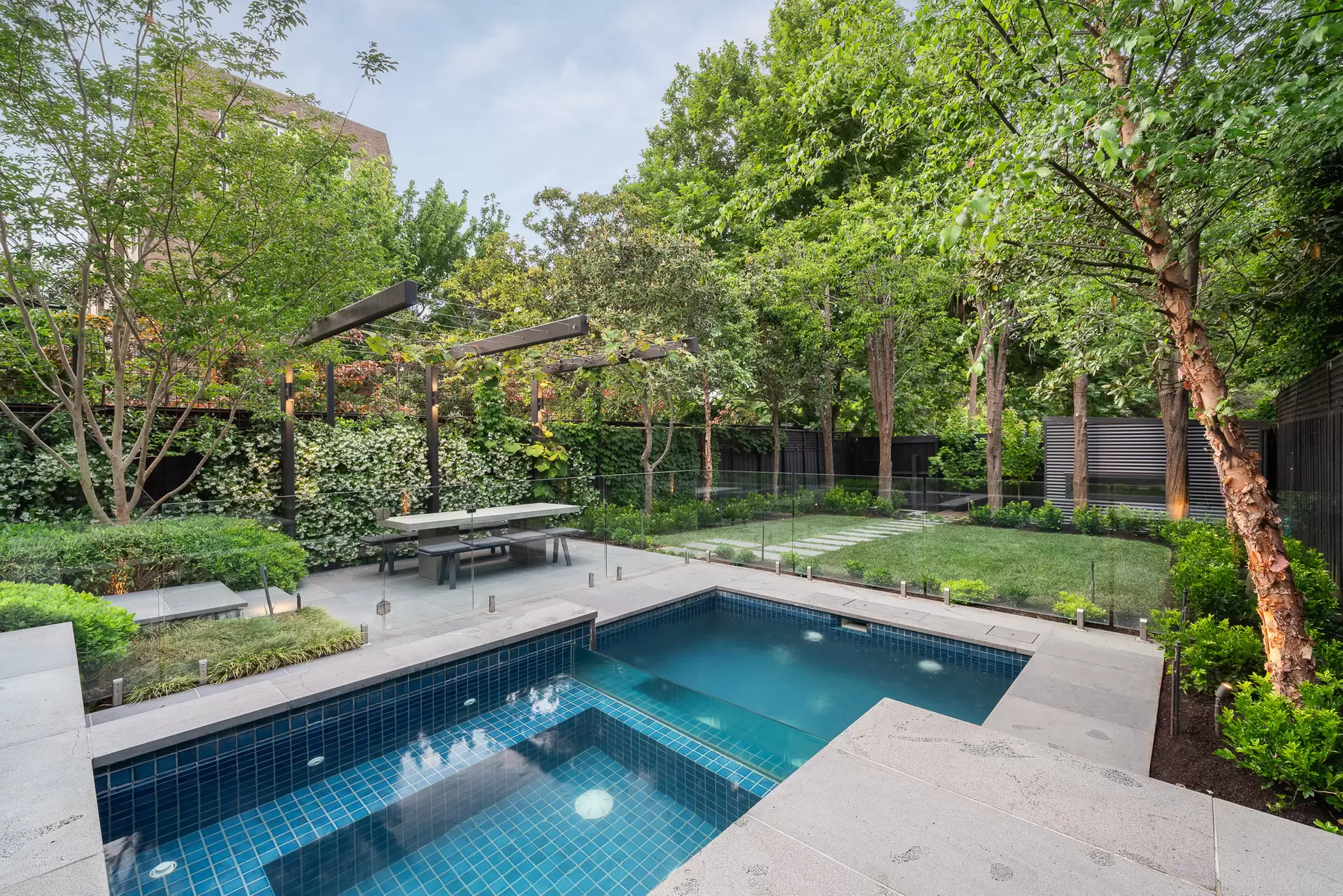 7 Kensington Road, South Yarra For Sale by Melbourne Sotheby's International Realty - image 1