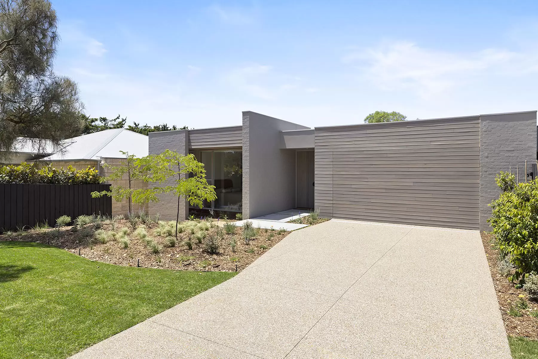 29 Charles Street, Blairgowrie For Sale by Melbourne Sotheby's International Realty - image 16