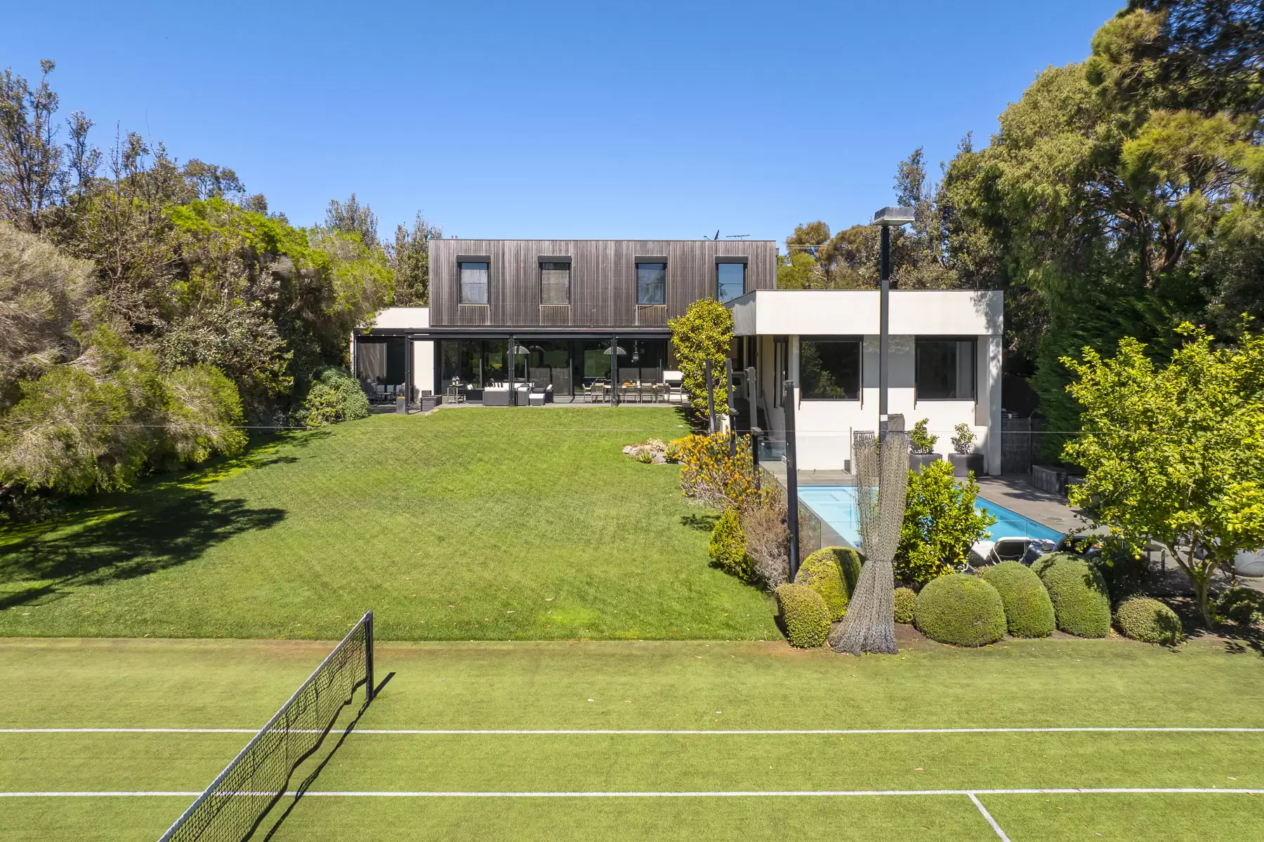 38  Campbells Road, Portsea Sold by Melbourne Sotheby's International Realty - image 1