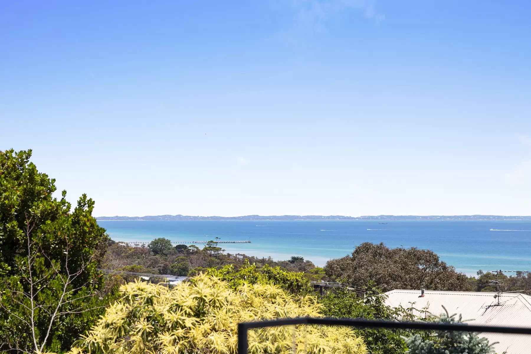 21 Charles Street, McCrae For Sale by Melbourne Sotheby's International Realty - image 2