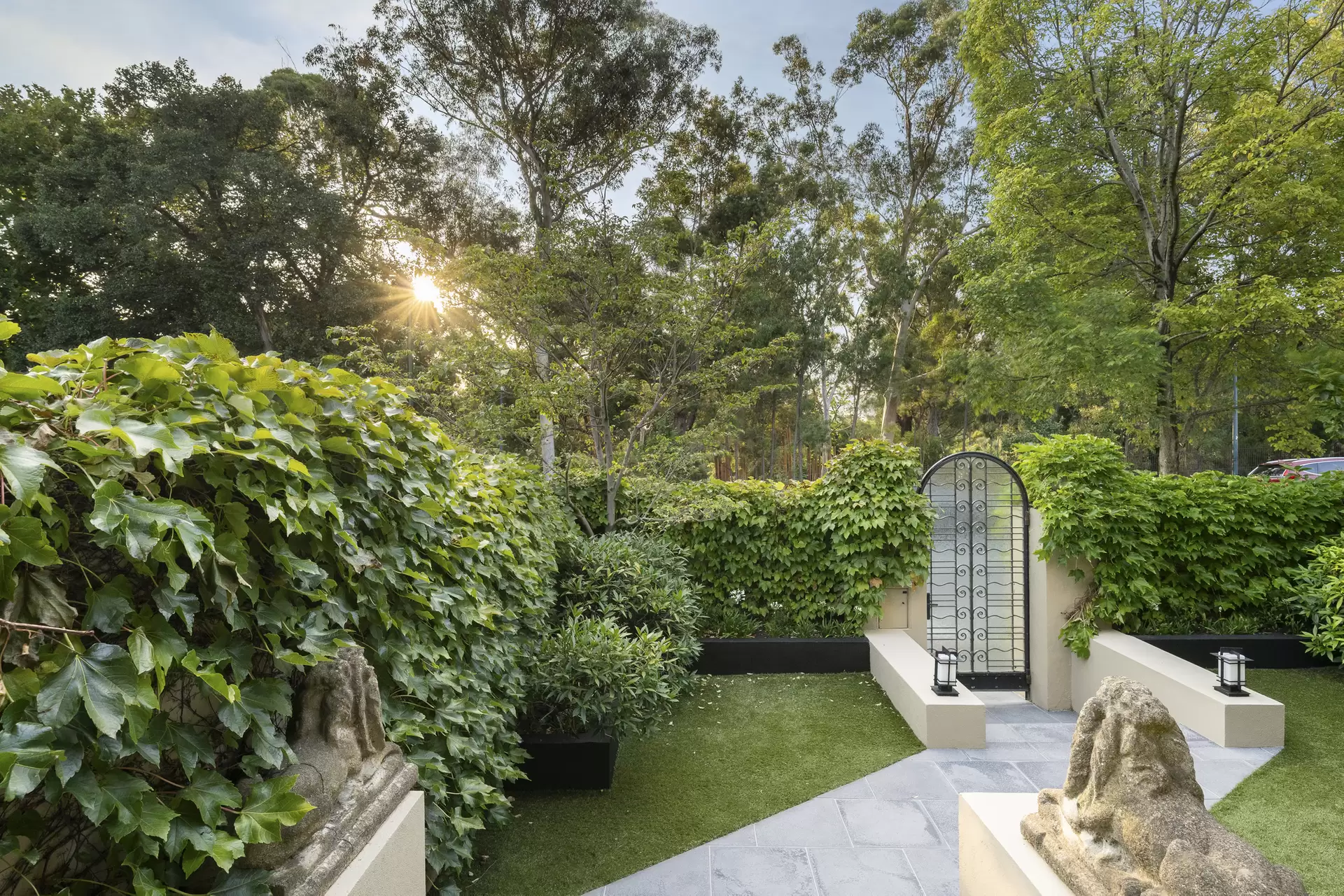 36 Anderson Street, South Yarra Sold by Melbourne Sotheby's International Realty - image 1