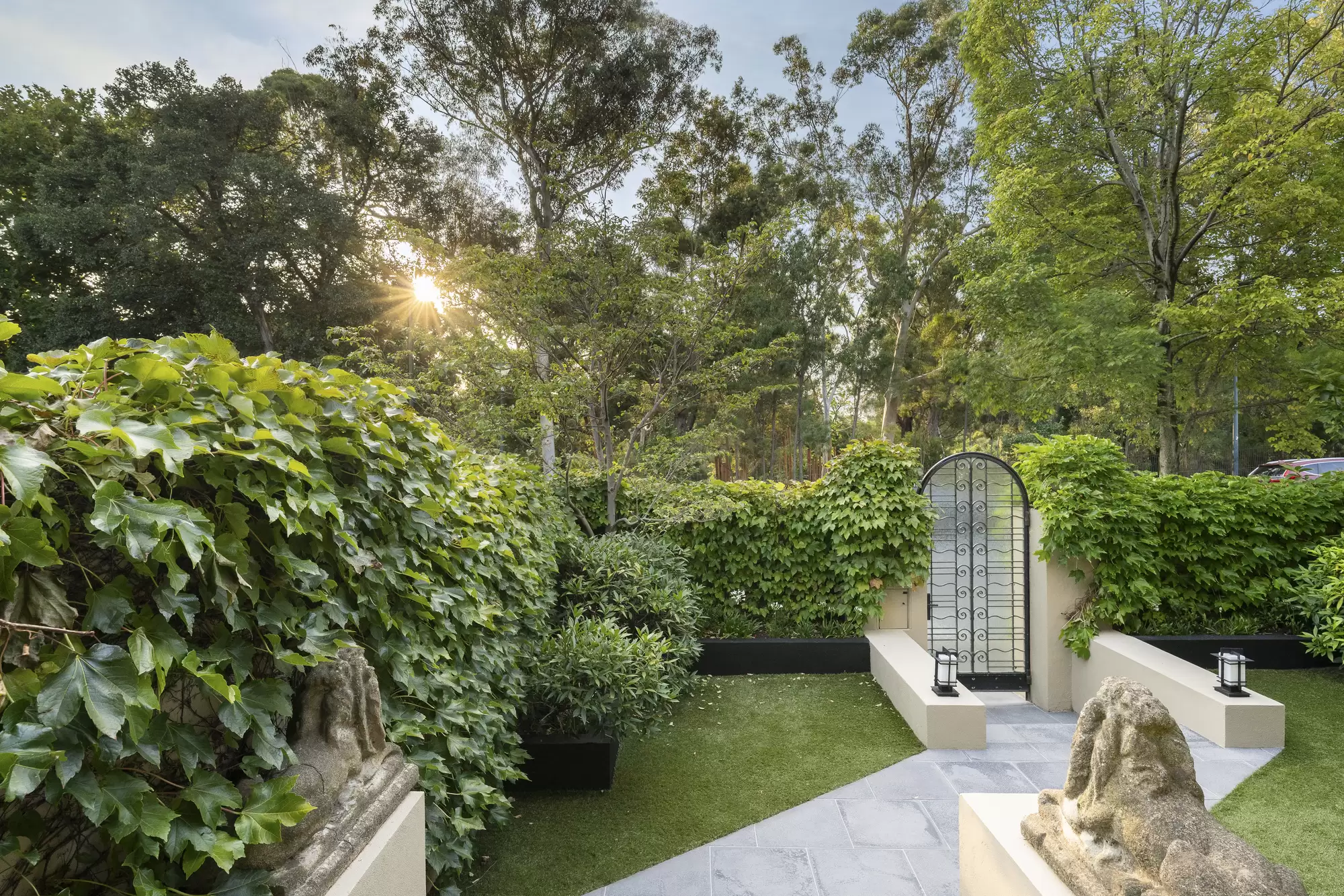 36 Anderson Street, South Yarra For Sale by Melbourne Sotheby's International Realty - image 3