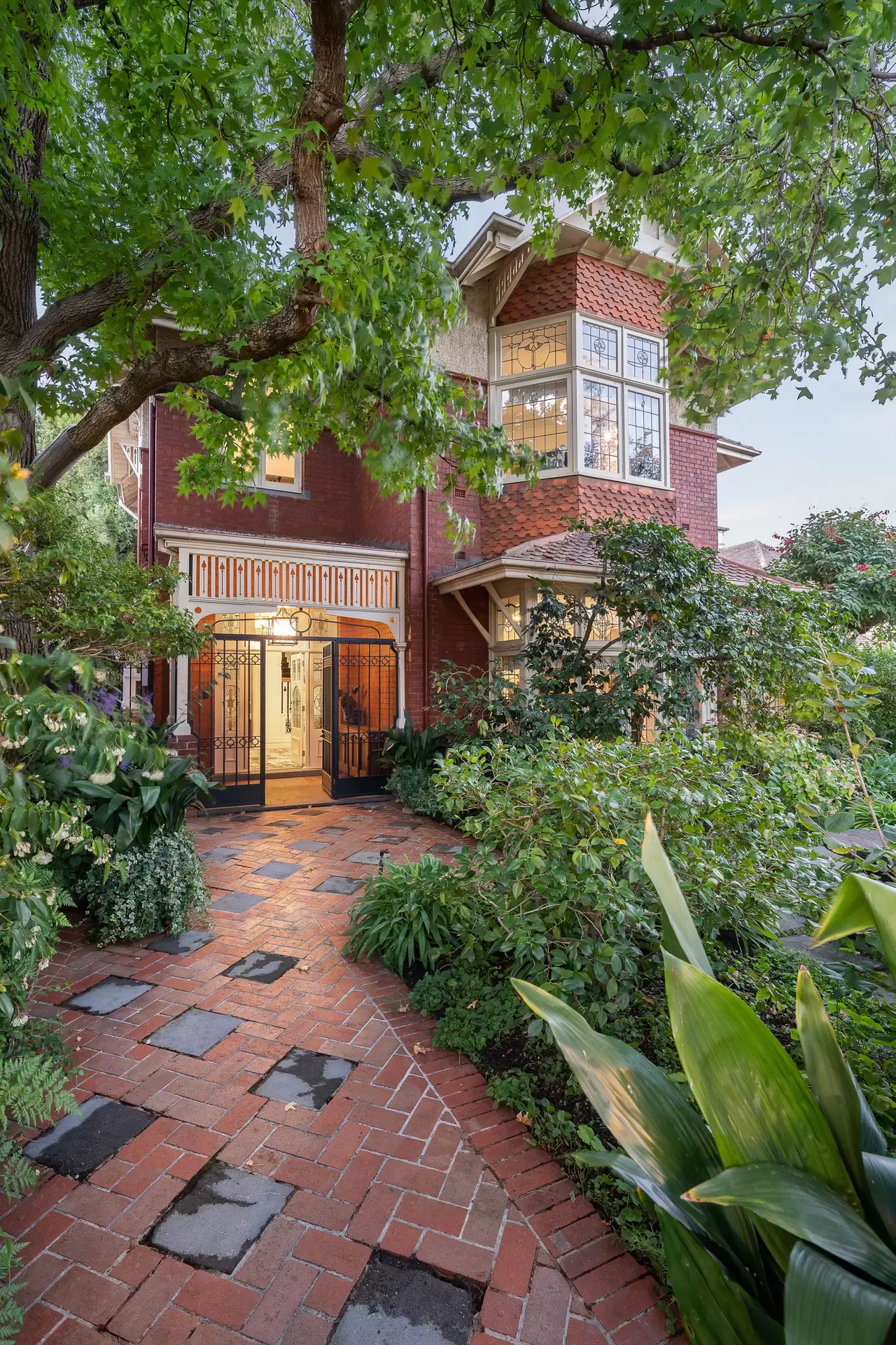 80 Clowes Street, South Yarra For Sale by Melbourne Sotheby's International Realty - image 1