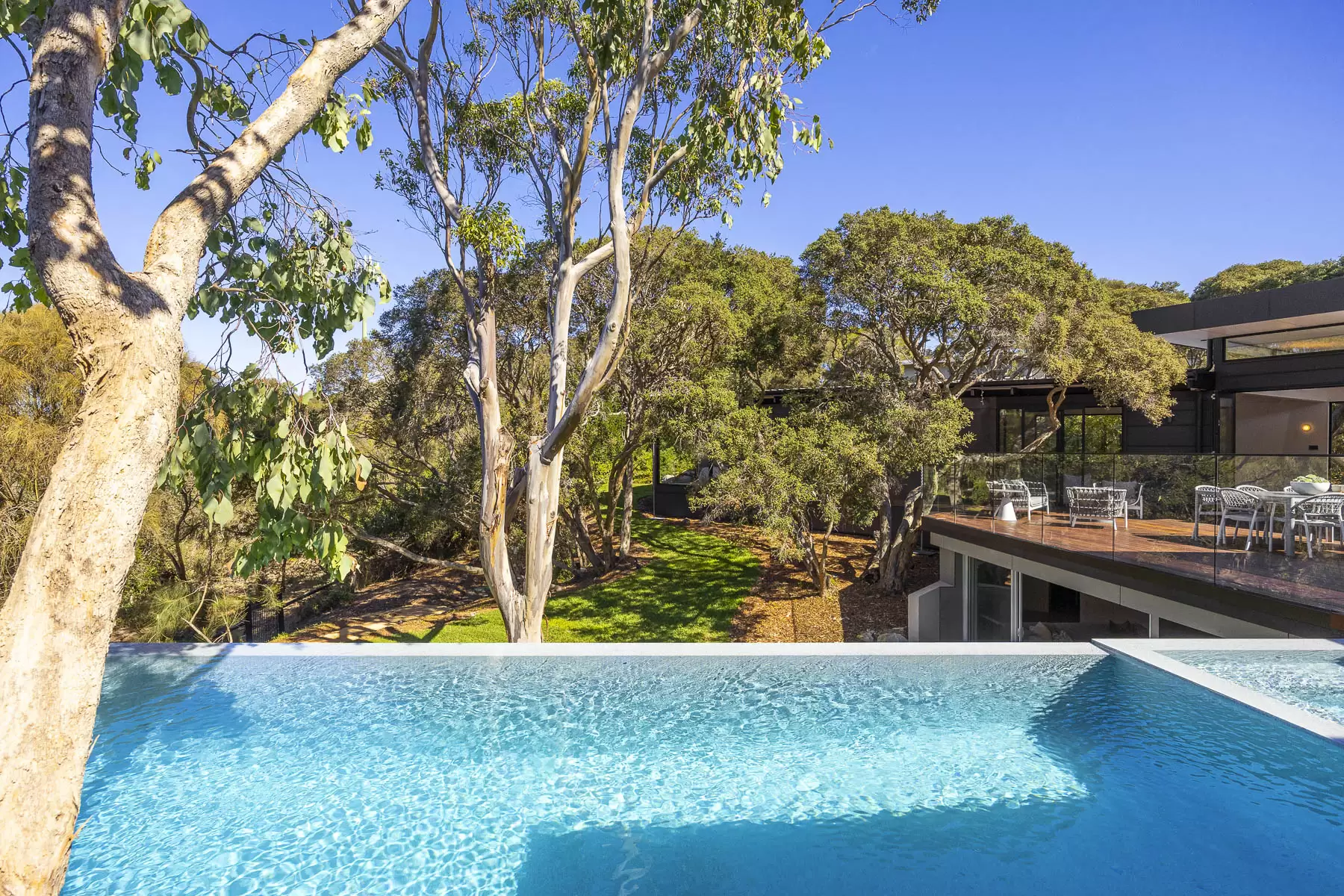 25-27 Stringer Road, Blairgowrie For Sale by Melbourne Sotheby's International Realty - image 4