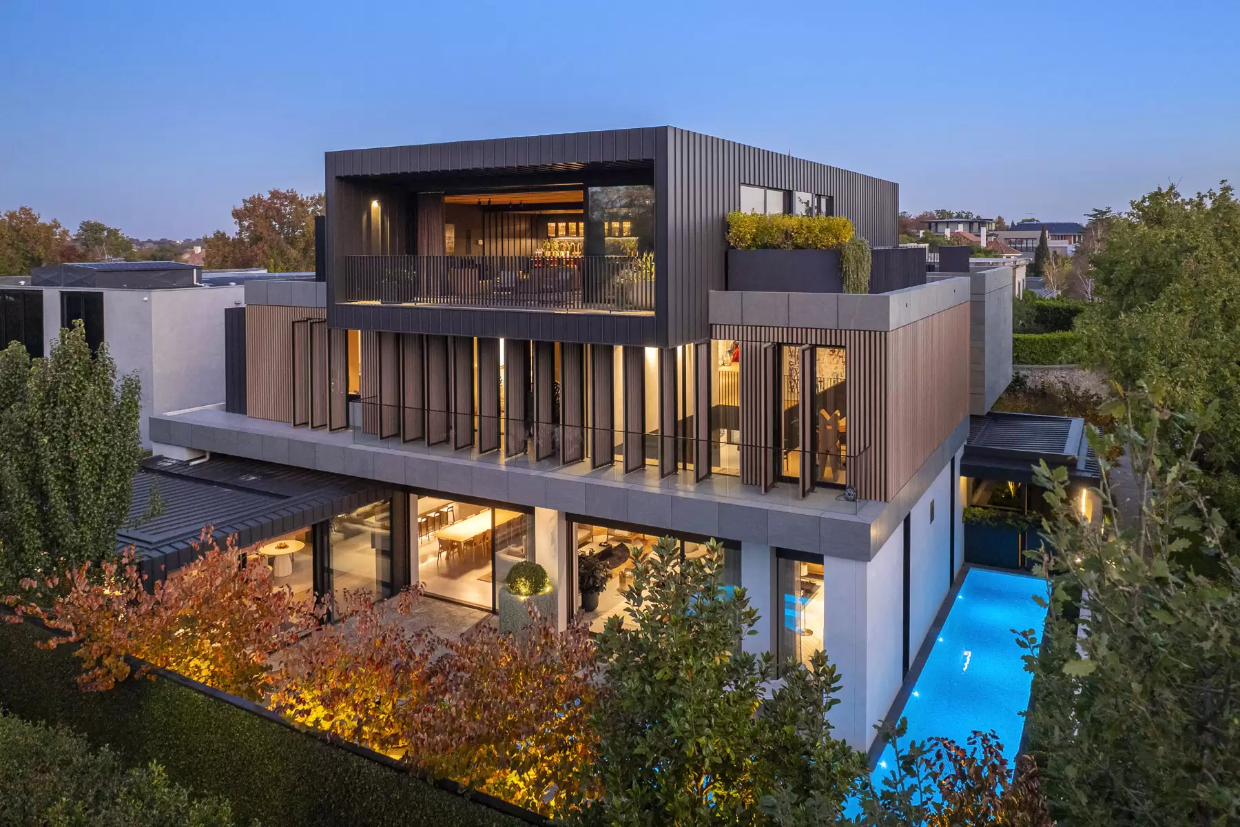 12 St Georges Road, Toorak For Sale by Melbourne Sotheby's International Realty - image 3