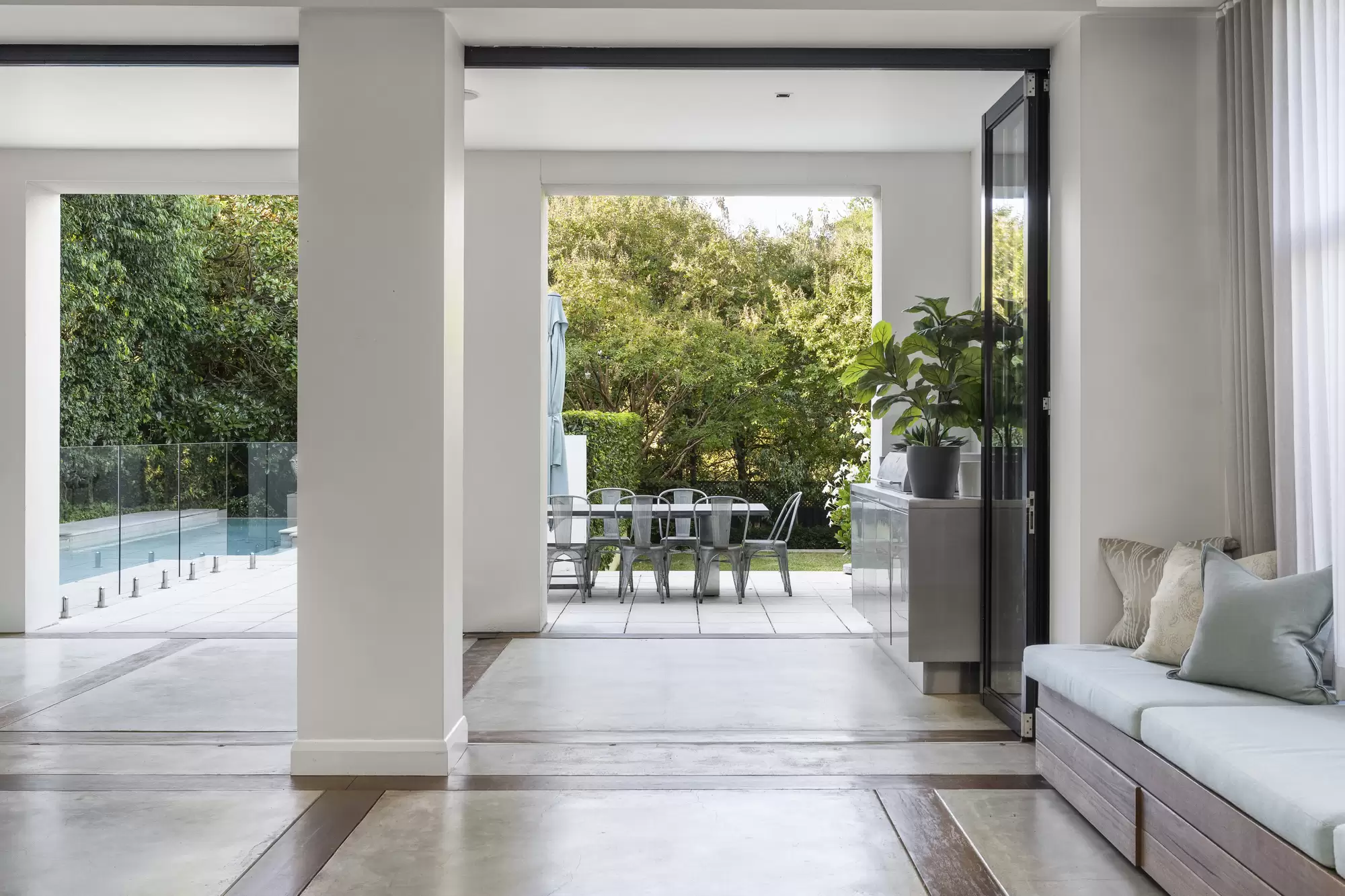 5 Tyalla Crescent, Toorak For Sale by Melbourne Sotheby's International Realty - image 9