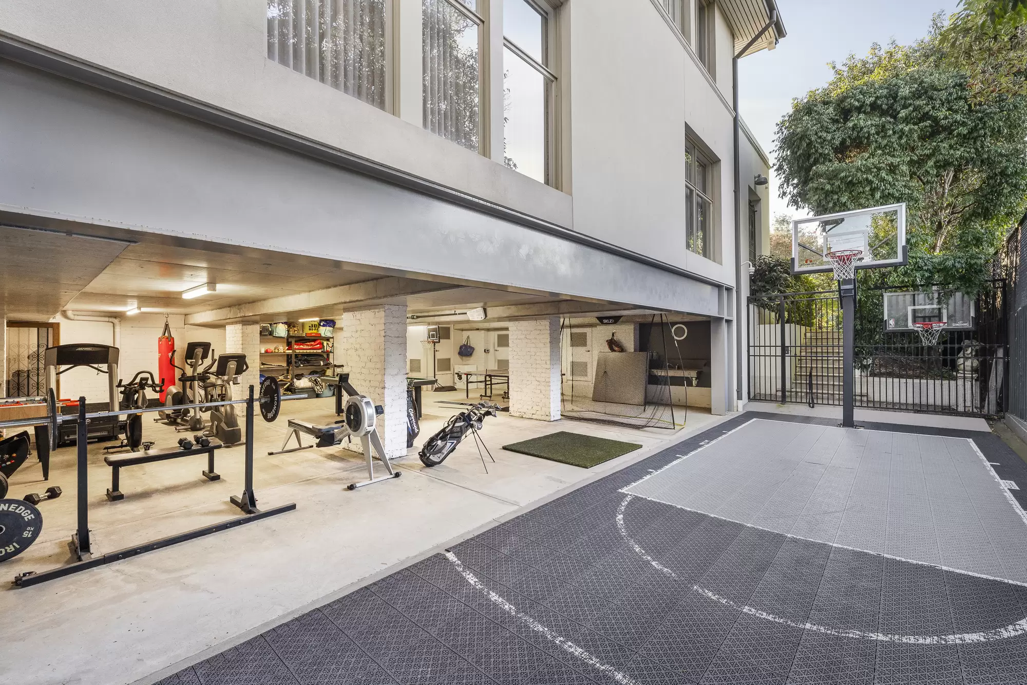 5 Tyalla Crescent, Toorak For Sale by Melbourne Sotheby's International Realty - image 15