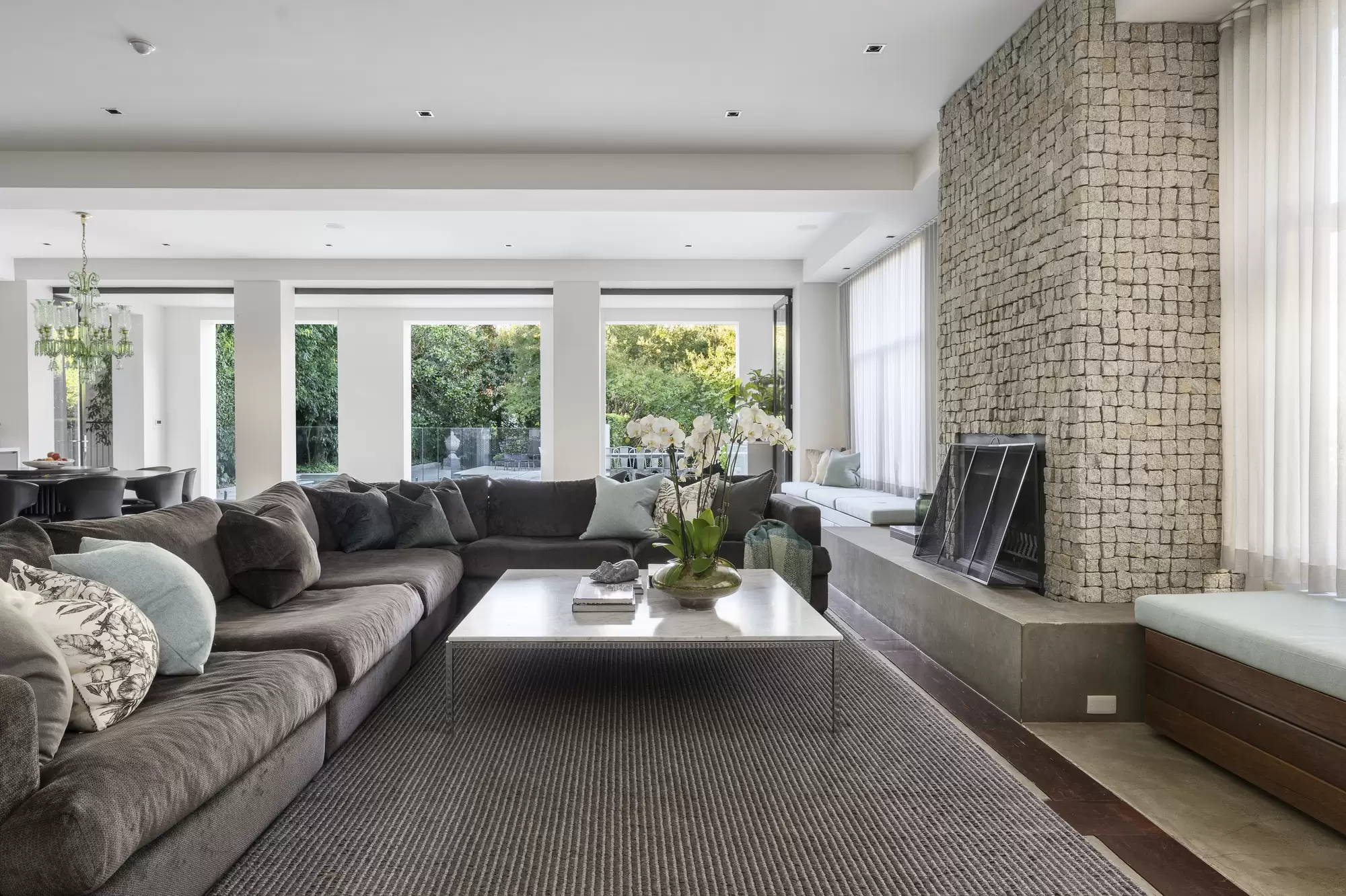5 Tyalla Crescent, Toorak For Sale by Melbourne Sotheby's International Realty - image 5