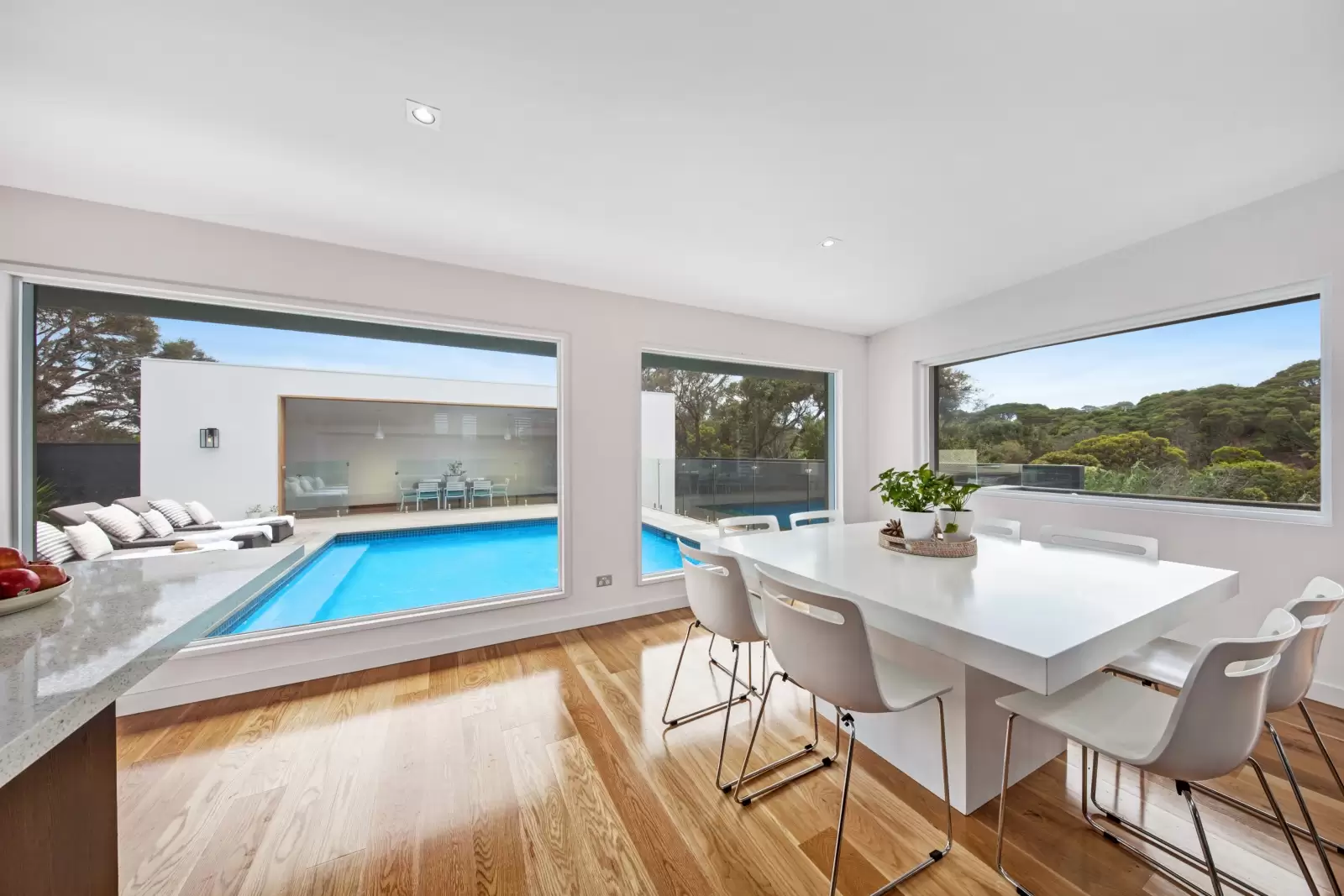 2 Bath Street, Blairgowrie Sold by Melbourne Sotheby's International Realty - image 1