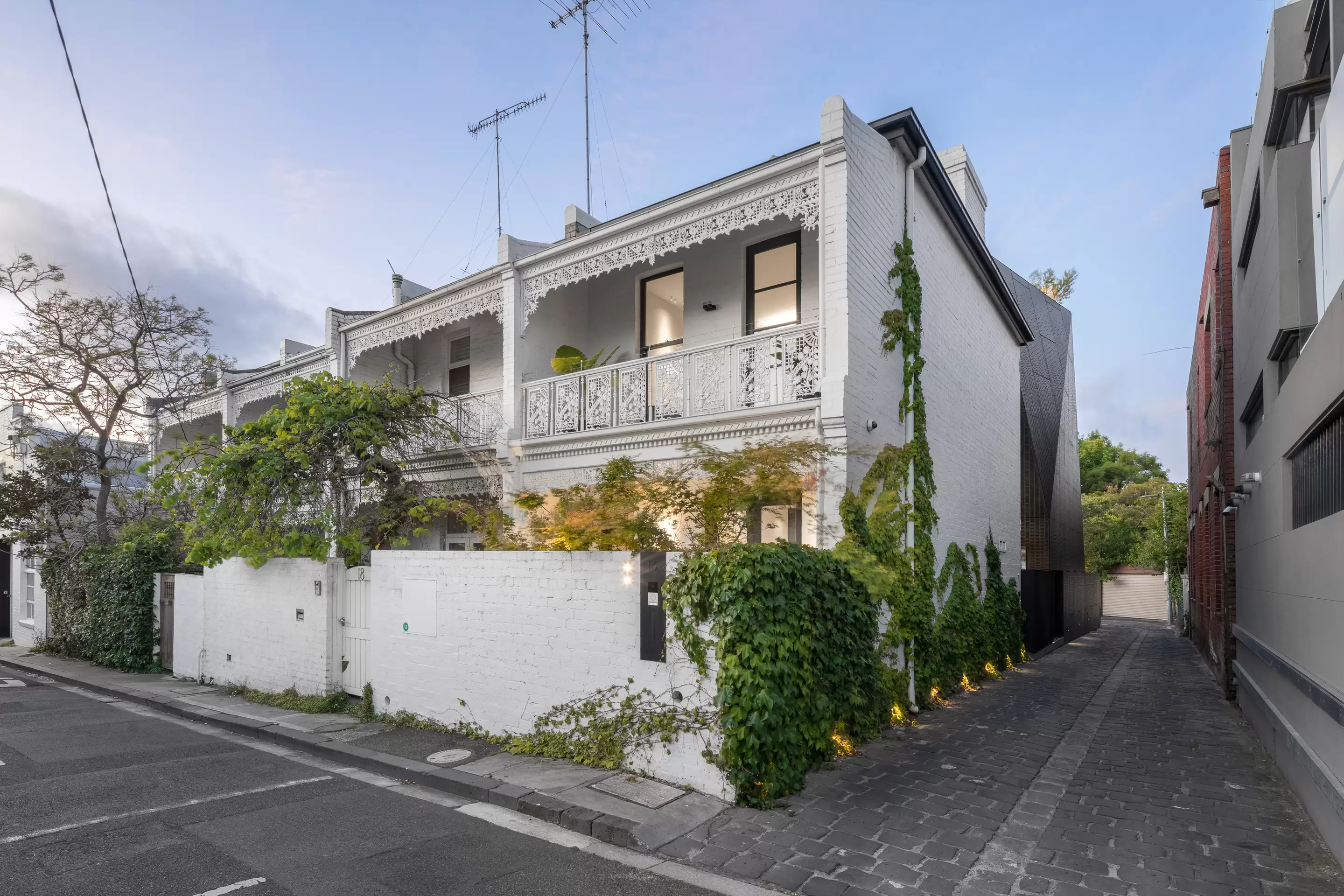 16 St Martins Lane, South Yarra For Sale by Melbourne Sotheby's International Realty - image 1