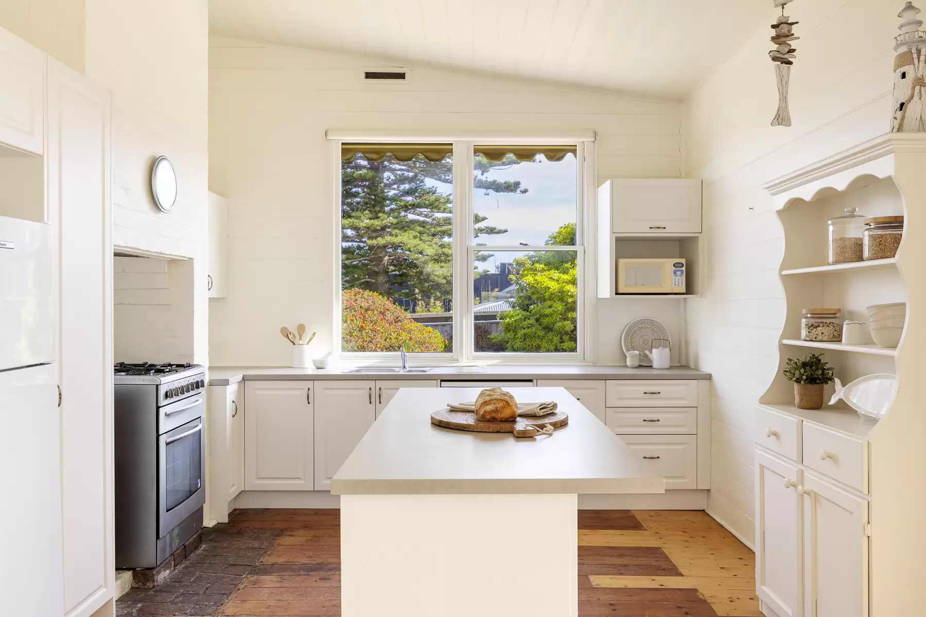 8 Rose Street, Sorrento Sold by Melbourne Sotheby's International Realty - image 9