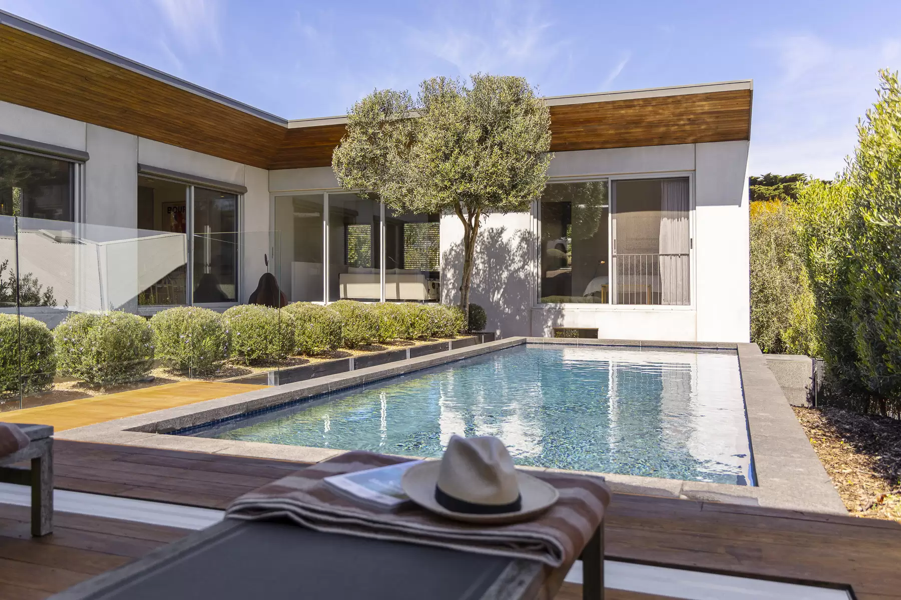 17 Boroondara Road, Sorrento Sold by Melbourne Sotheby's International Realty - image 3