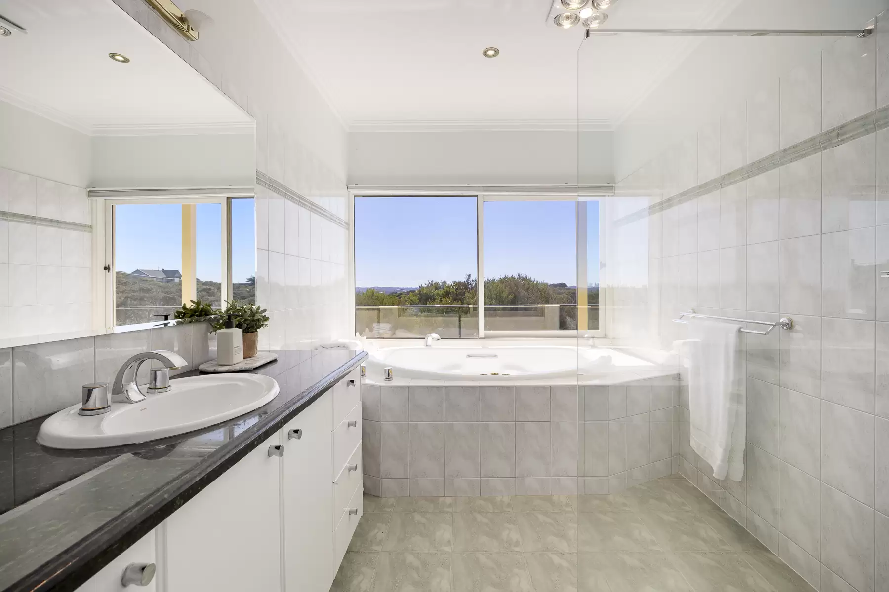 64-70 Paradise Drive, St Andrews Beach Sold by Melbourne Sotheby's International Realty - image 19