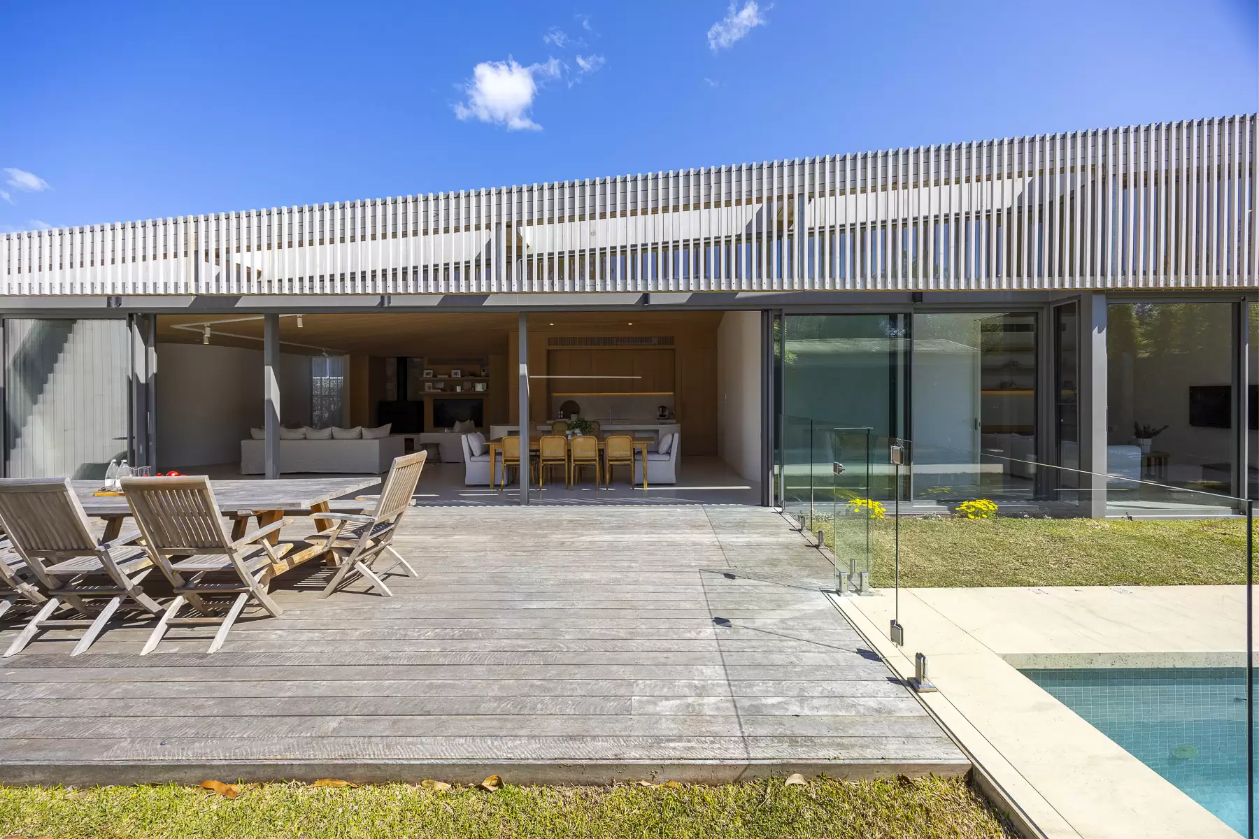 10 Heather Avenue, Sorrento Sold by Melbourne Sotheby's International Realty - image 2