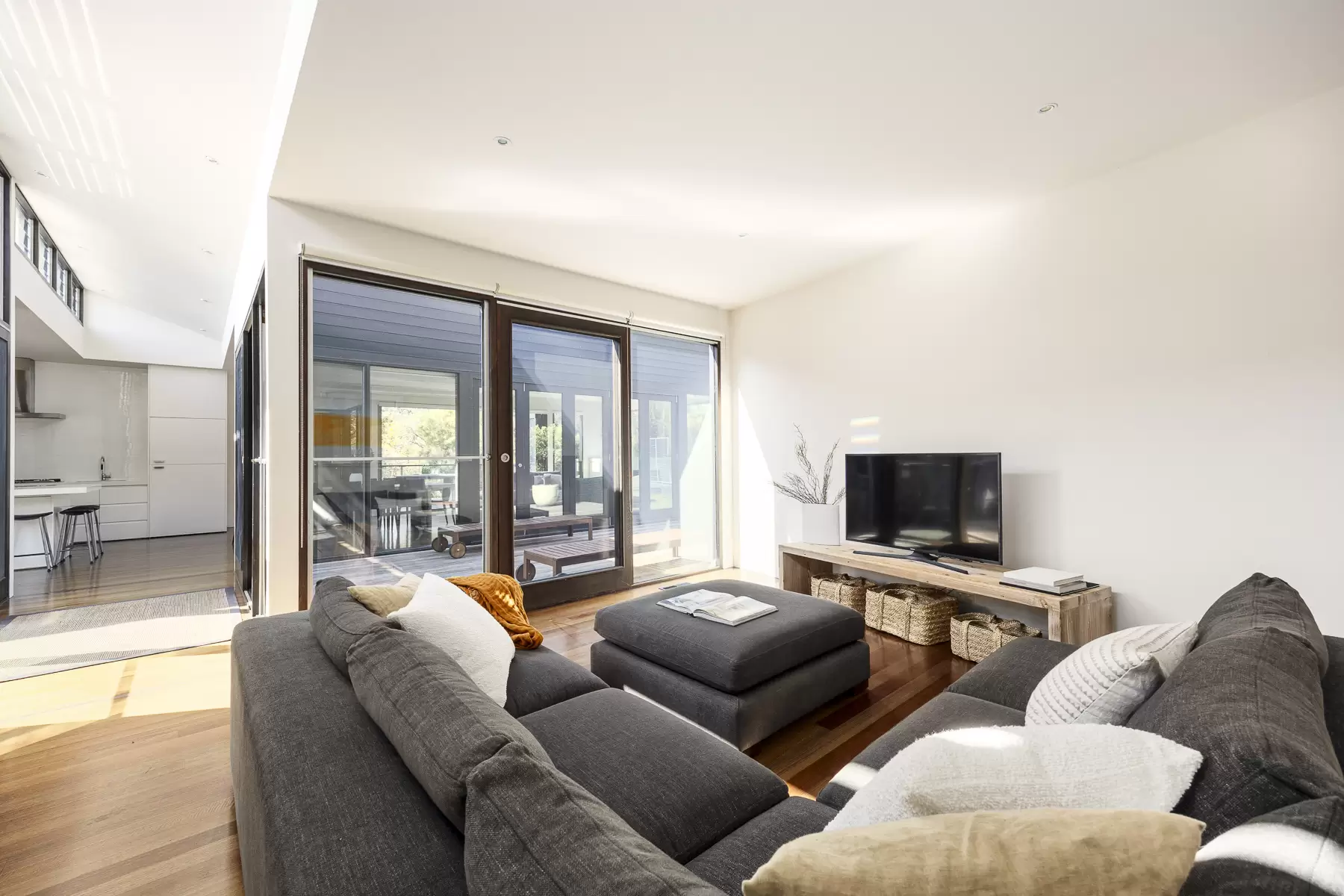 2 Olive Street, Blairgowrie For Sale by Melbourne Sotheby's International Realty - image 11