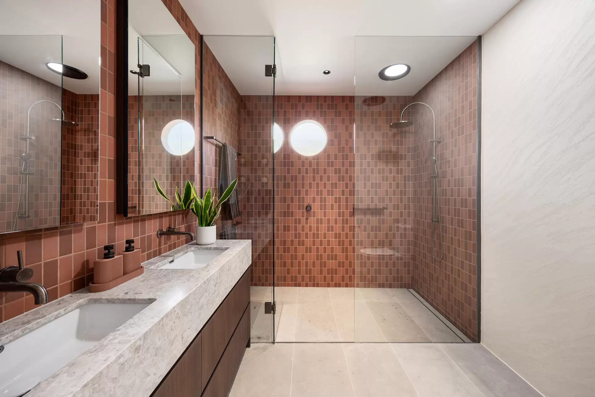2 Park Road, Sorrento For Sale by Melbourne Sotheby's International Realty - image 1