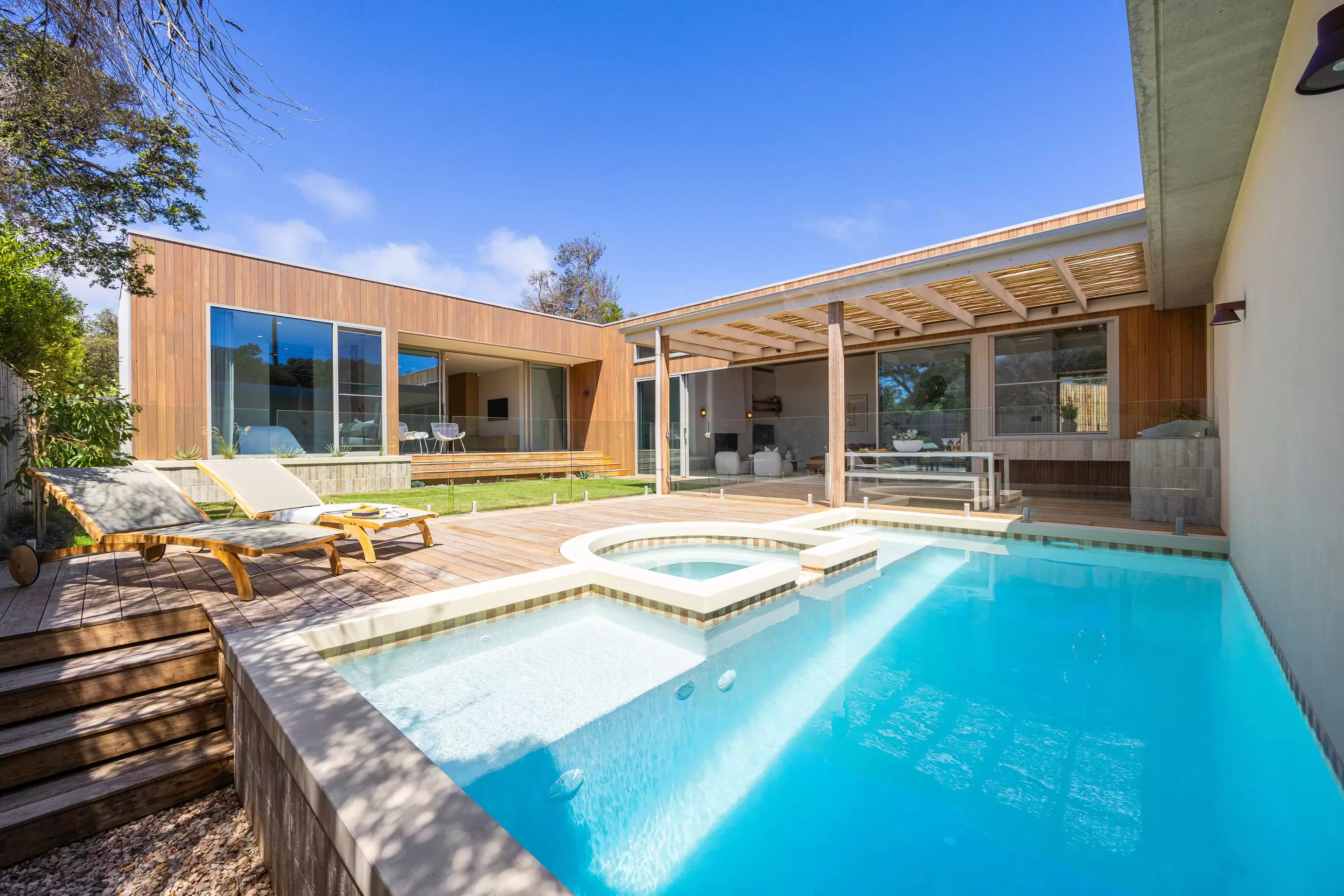 26 David Street, Blairgowrie For Sale by Melbourne Sotheby's International Realty - image 1