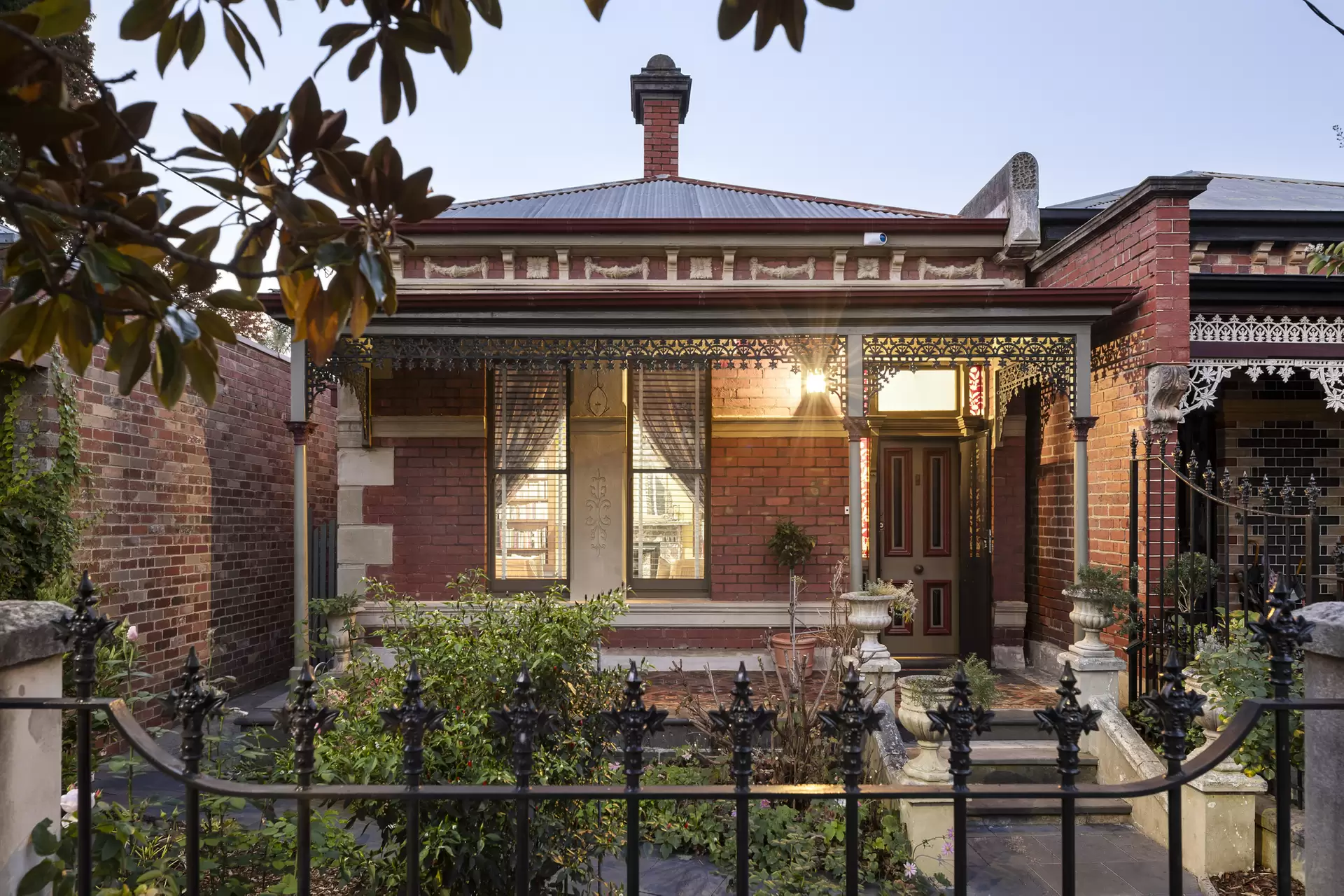 3 Howitt Street, South Yarra Auction by Melbourne Sotheby's International Realty - image 1