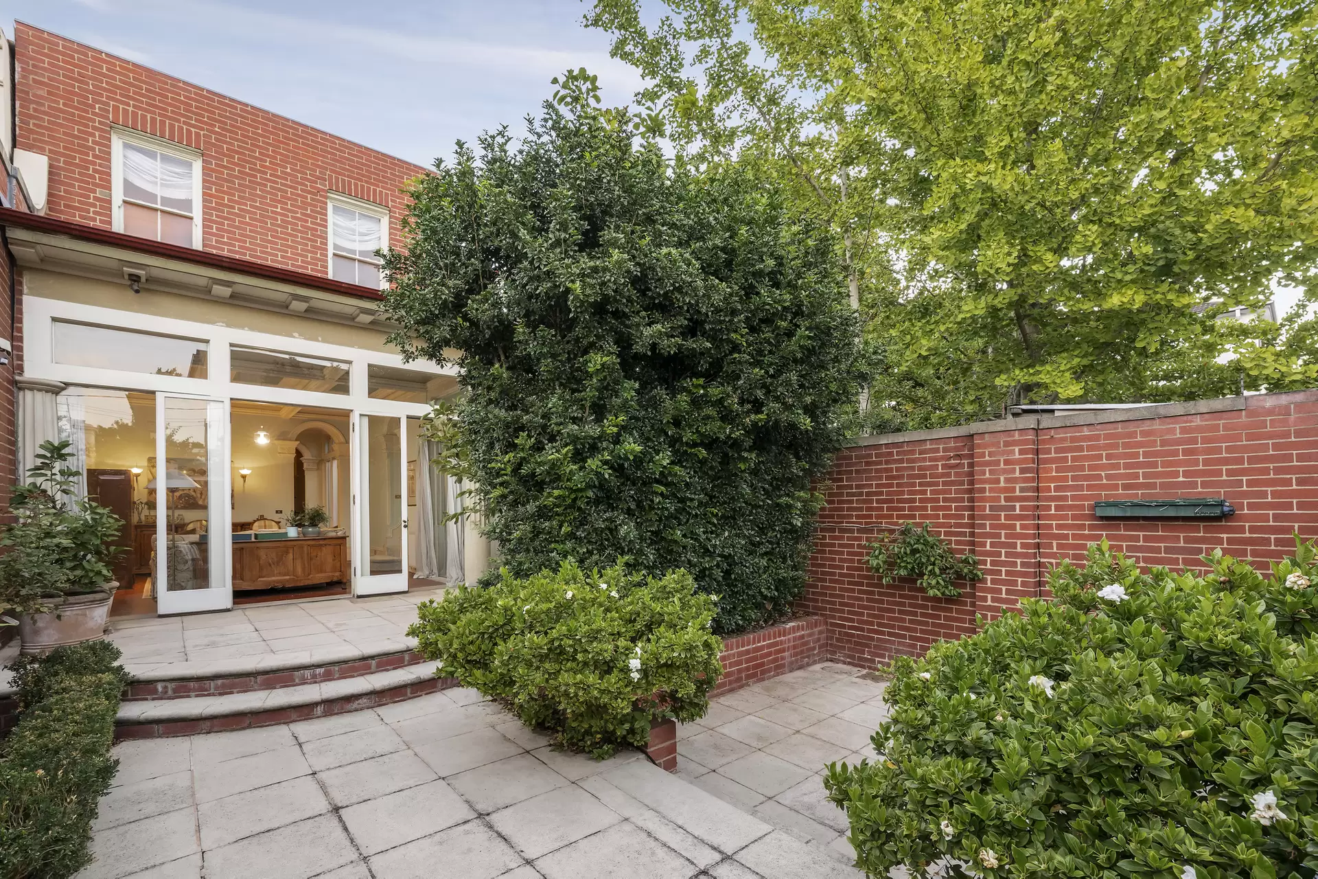 3 Howitt Street, South Yarra Auction by Melbourne Sotheby's International Realty - image 1