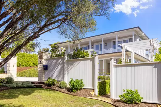 38 St Johns Wood Road, Blairgowrie For Sale by Melbourne Sotheby's International Realty