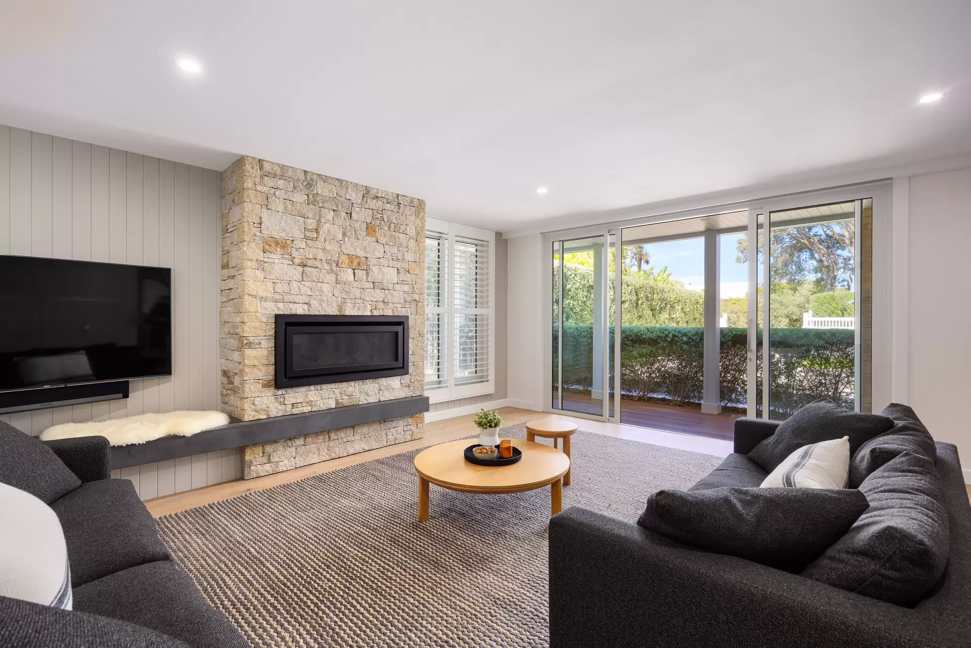 10 Sullivan Street, Sorrento For Sale by Melbourne Sotheby's International Realty - image 1