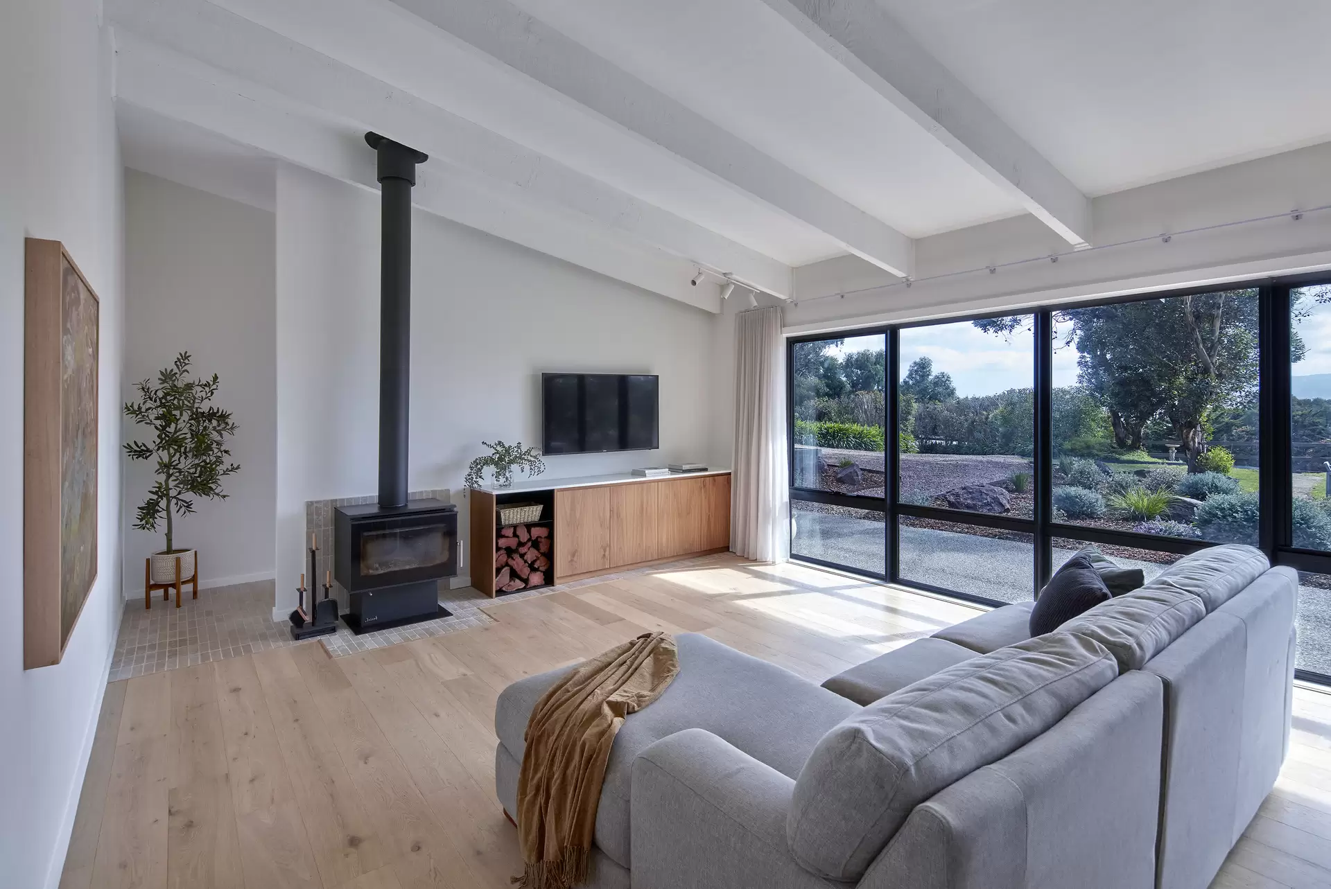 59 Duggan Road, Gisborne For Sale by Melbourne Sotheby's International Realty - image 1